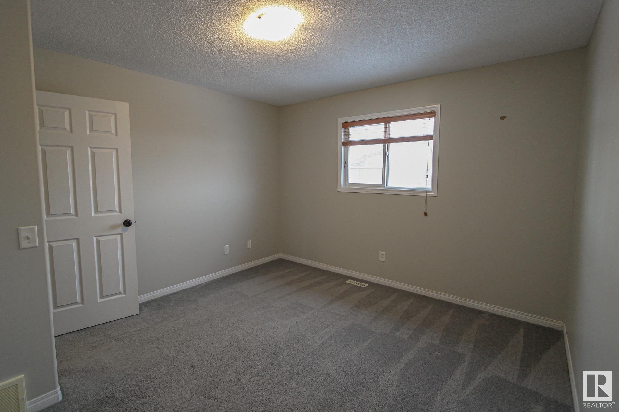      18026 83 ST NW , Edmonton,  ,T5Z 0H8 ;  Listing Number: MLS E4419352