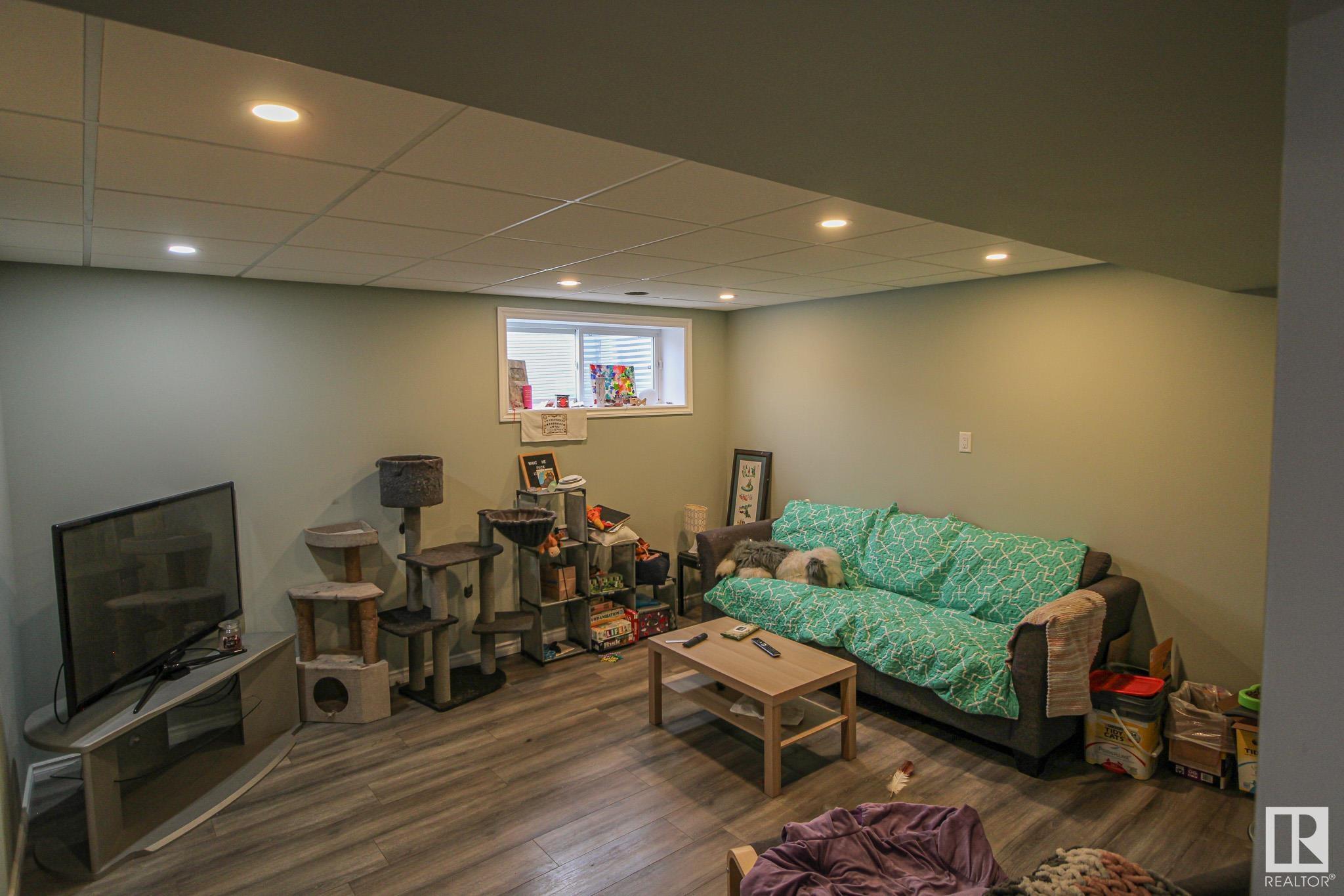      18026 83 ST NW , Edmonton,  ,T5Z 0H8 ;  Listing Number: MLS E4419352