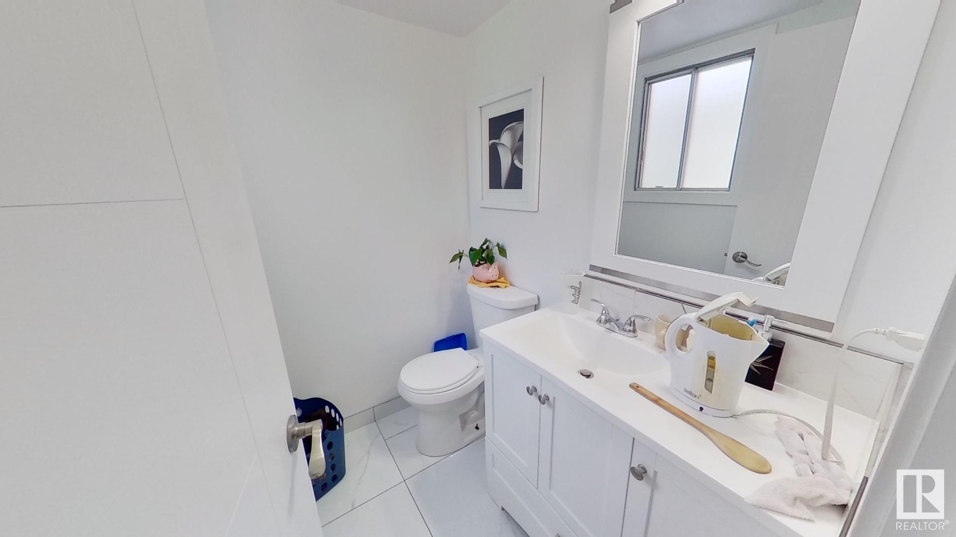      714 LEE RIDGE RD NW , Edmonton,  ,T6K 0P2 ;  Listing Number: MLS E4419372