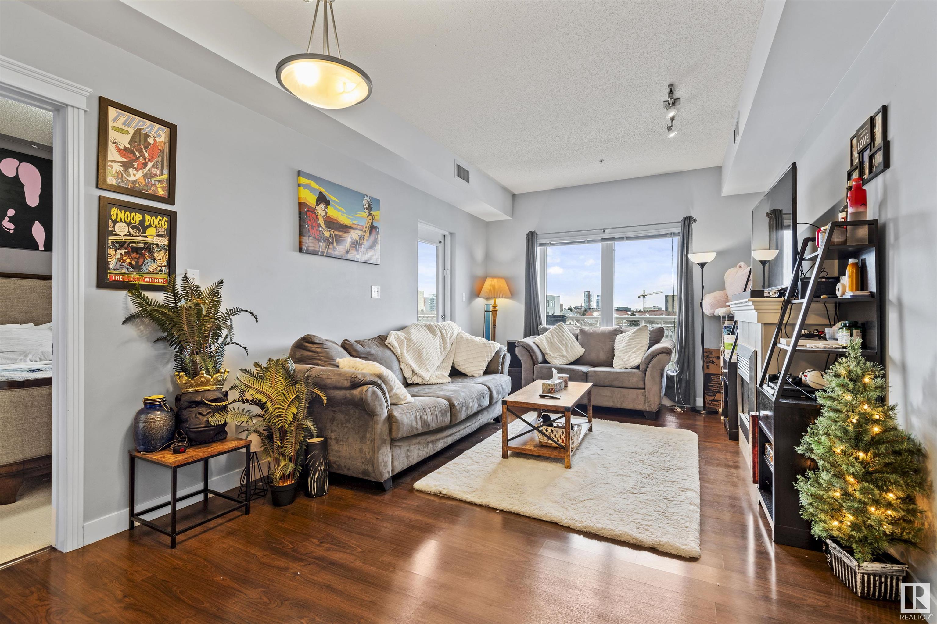      #501 10333 112 ST NW , Edmonton,  ,T5K 0B4 ;  Listing Number: MLS E4419373