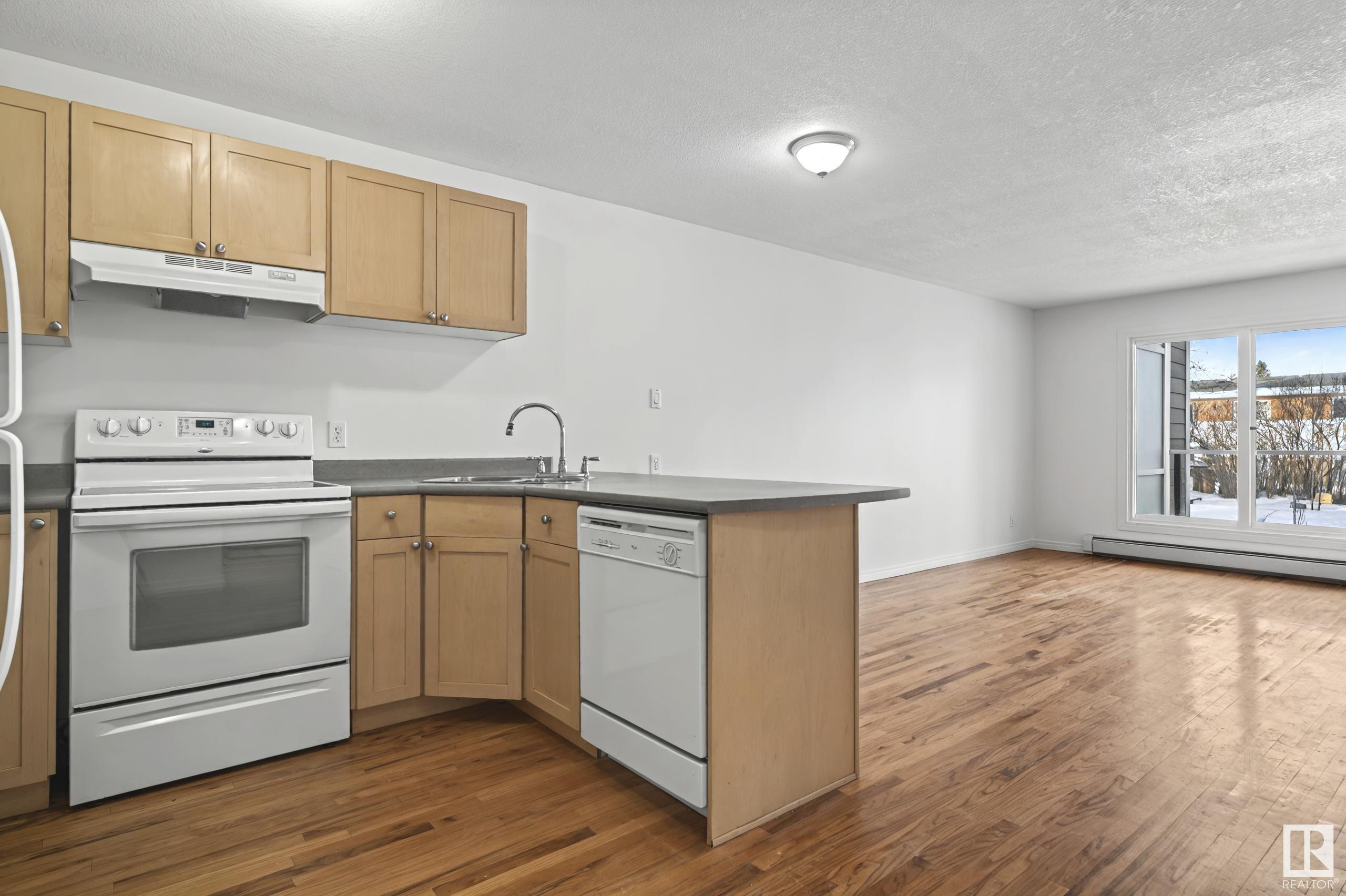      #41 11010 124 ST NW , Edmonton,  ,T5M 0J3 ;  Listing Number: MLS E4419382