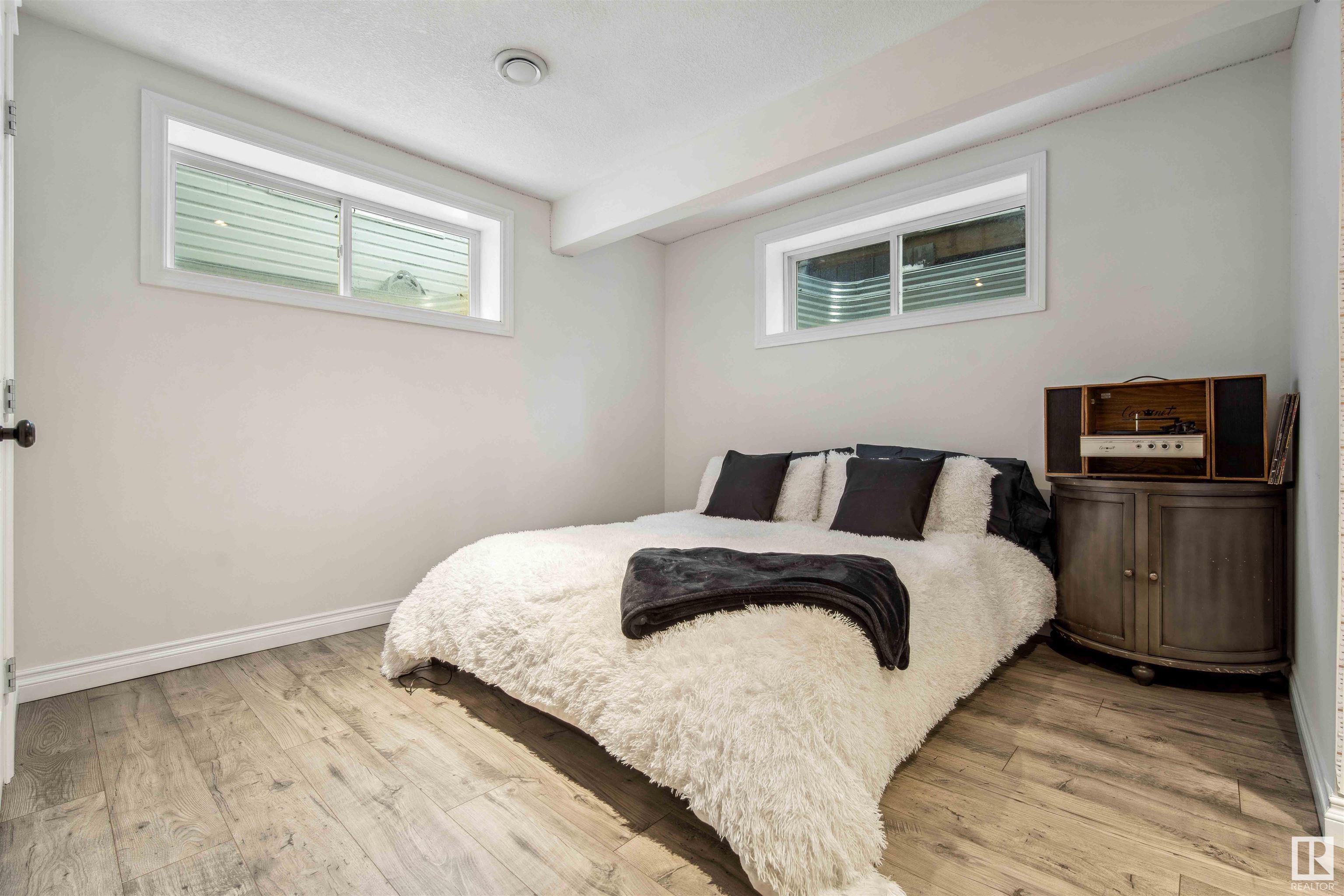      40 VERNON ST , Spruce Grove,  ,T7X 0B6 ;  Listing Number: MLS E4419384