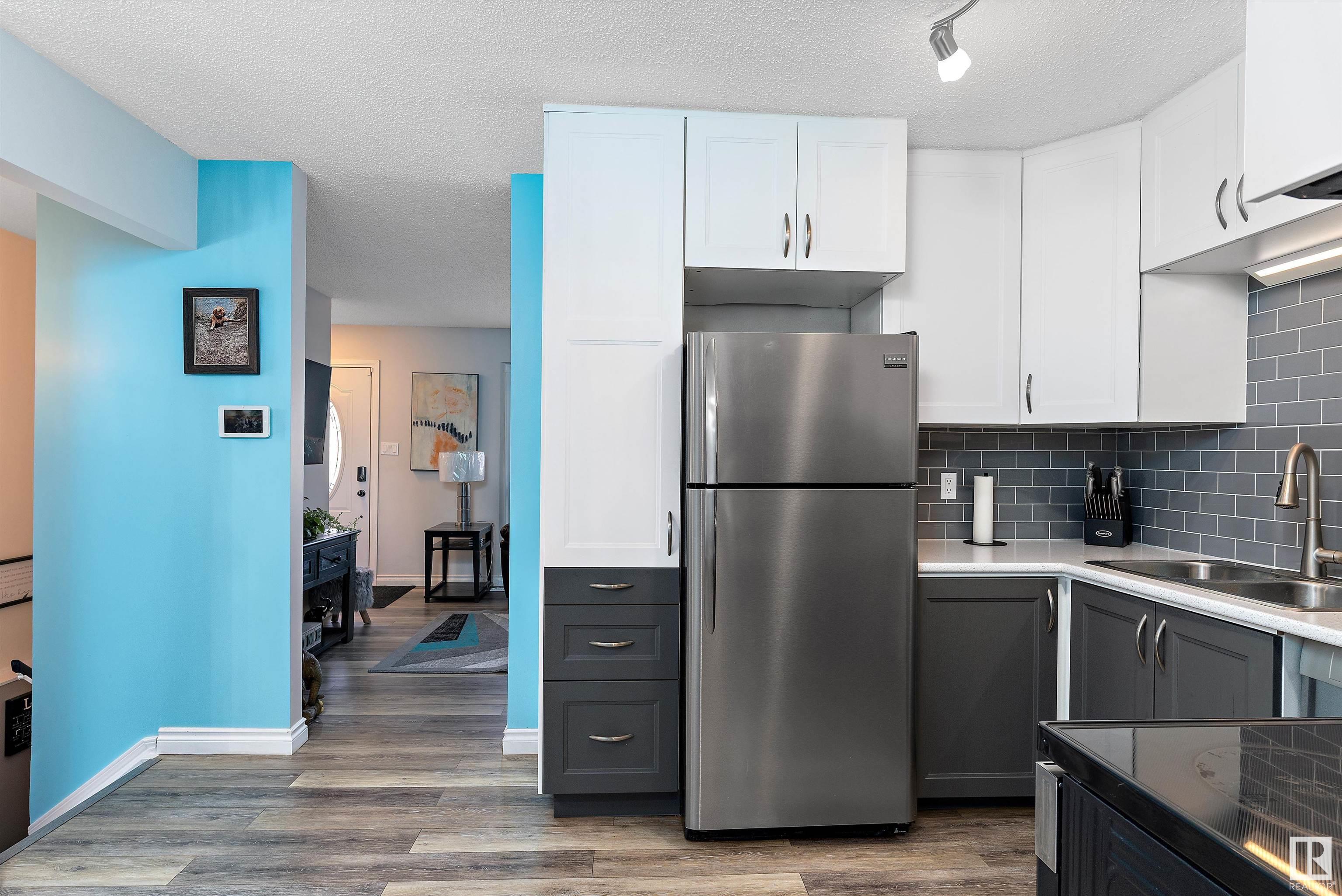     4653 126 AV NW , Edmonton,  ,T5A 4L1 ;  Listing Number: MLS E4419390