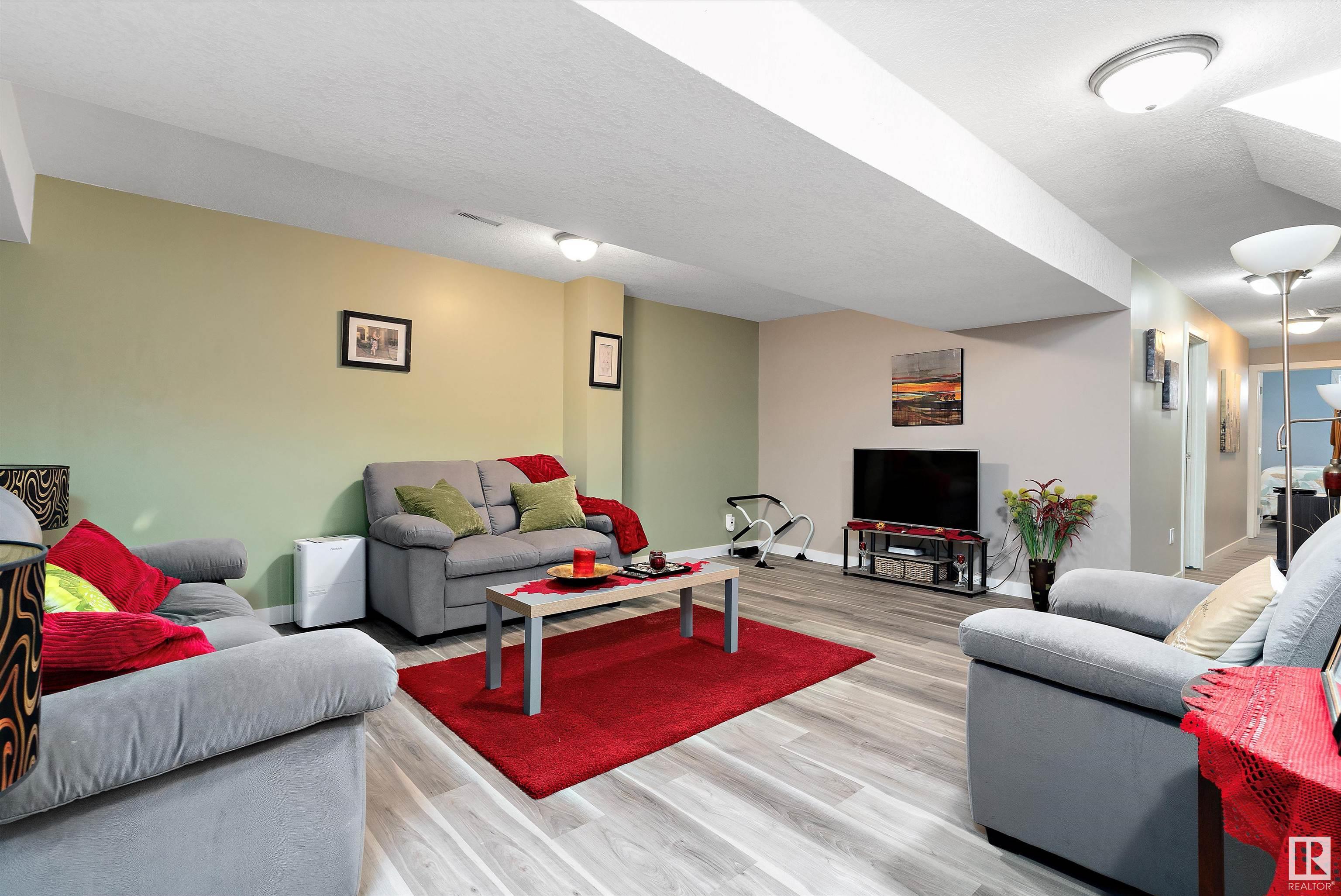      4653 126 AV NW , Edmonton,  ,T5A 4L1 ;  Listing Number: MLS E4419390