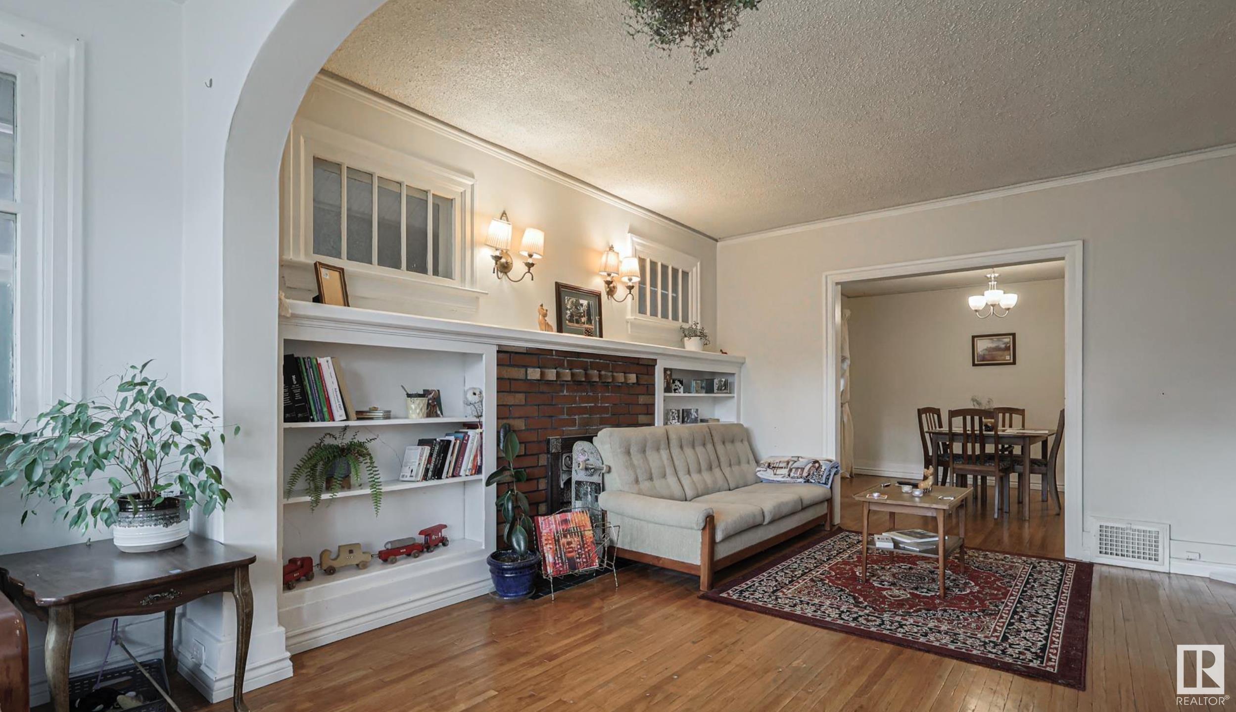      11044 81 AV NW , Edmonton,  ,T6G 0S4 ;  Listing Number: MLS E4419394