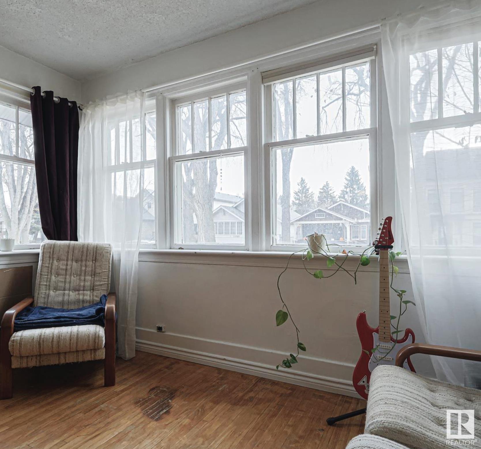      11044 81 AV NW , Edmonton,  ,T6G 0S4 ;  Listing Number: MLS E4419394