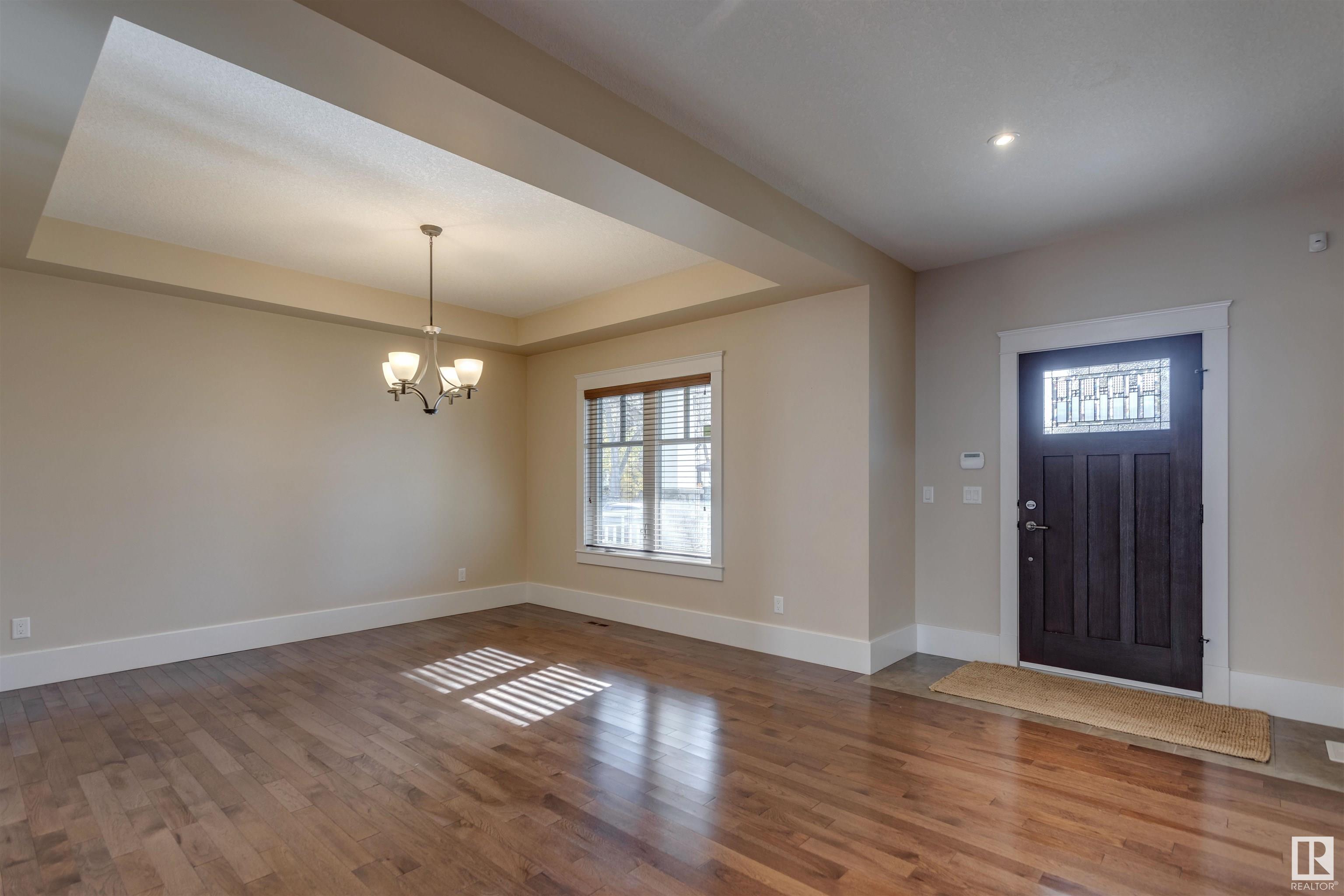      11026 80 AV NW , Edmonton,  ,T6G 0R3 ;  Listing Number: MLS E4419408