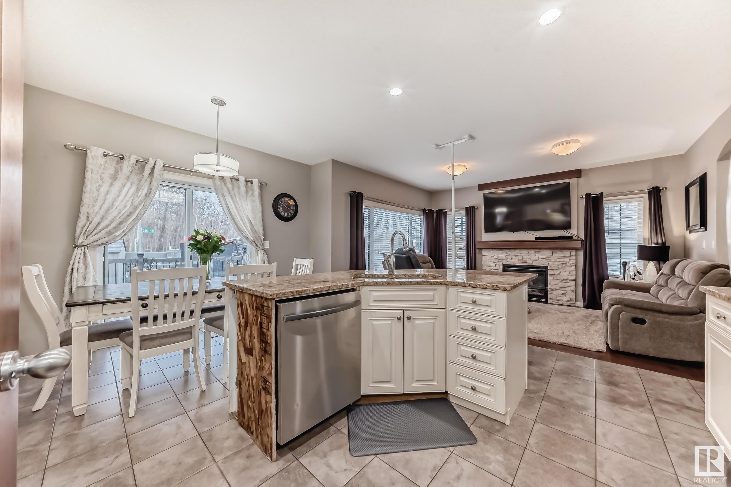      2003 Redtail CM NW , Edmonton,  ,T5S 0H2 ;  Listing Number: MLS E4419409