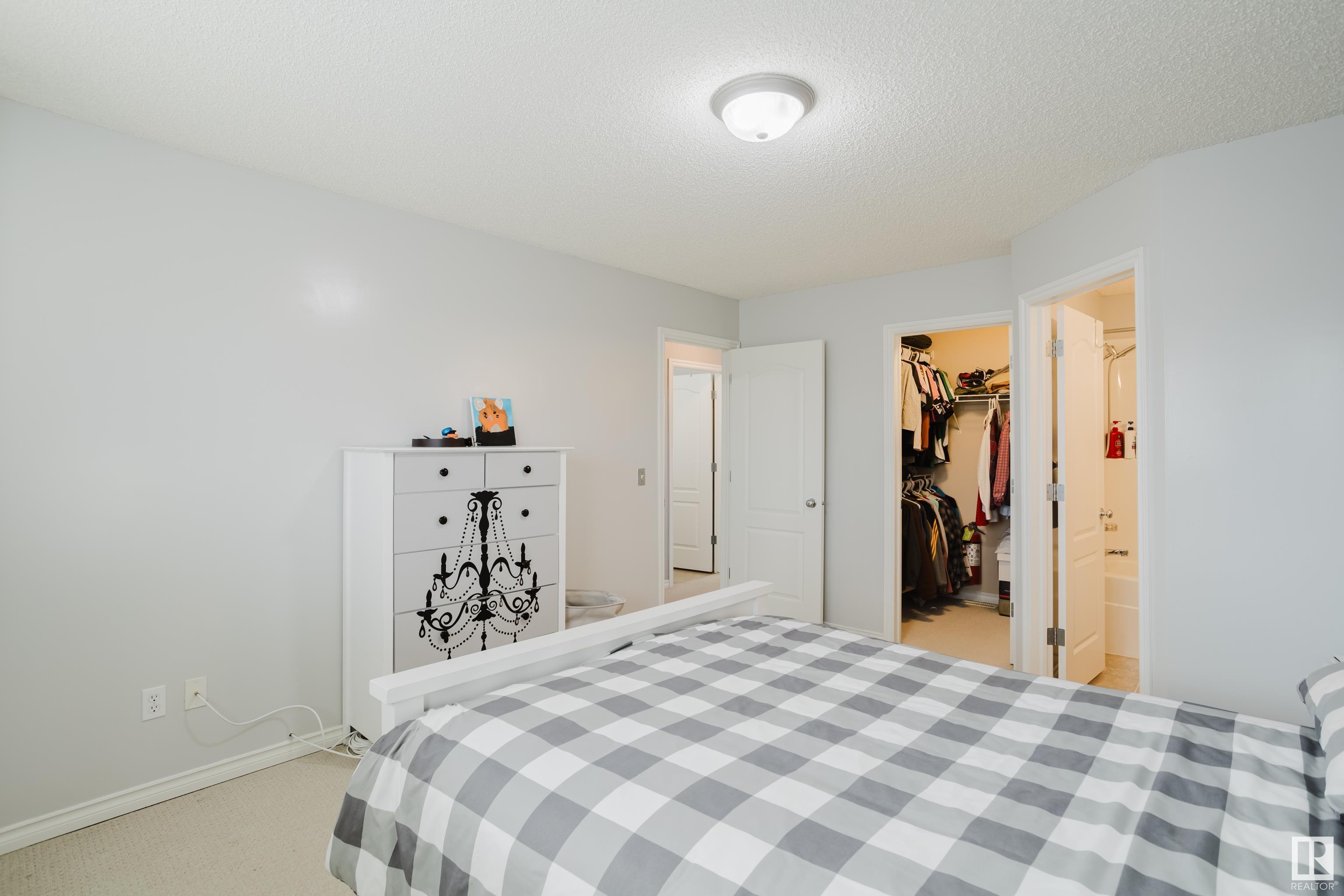      24 LAWSON BV , Spruce Grove,  ,T7X 4P1 ;  Listing Number: MLS E4419412