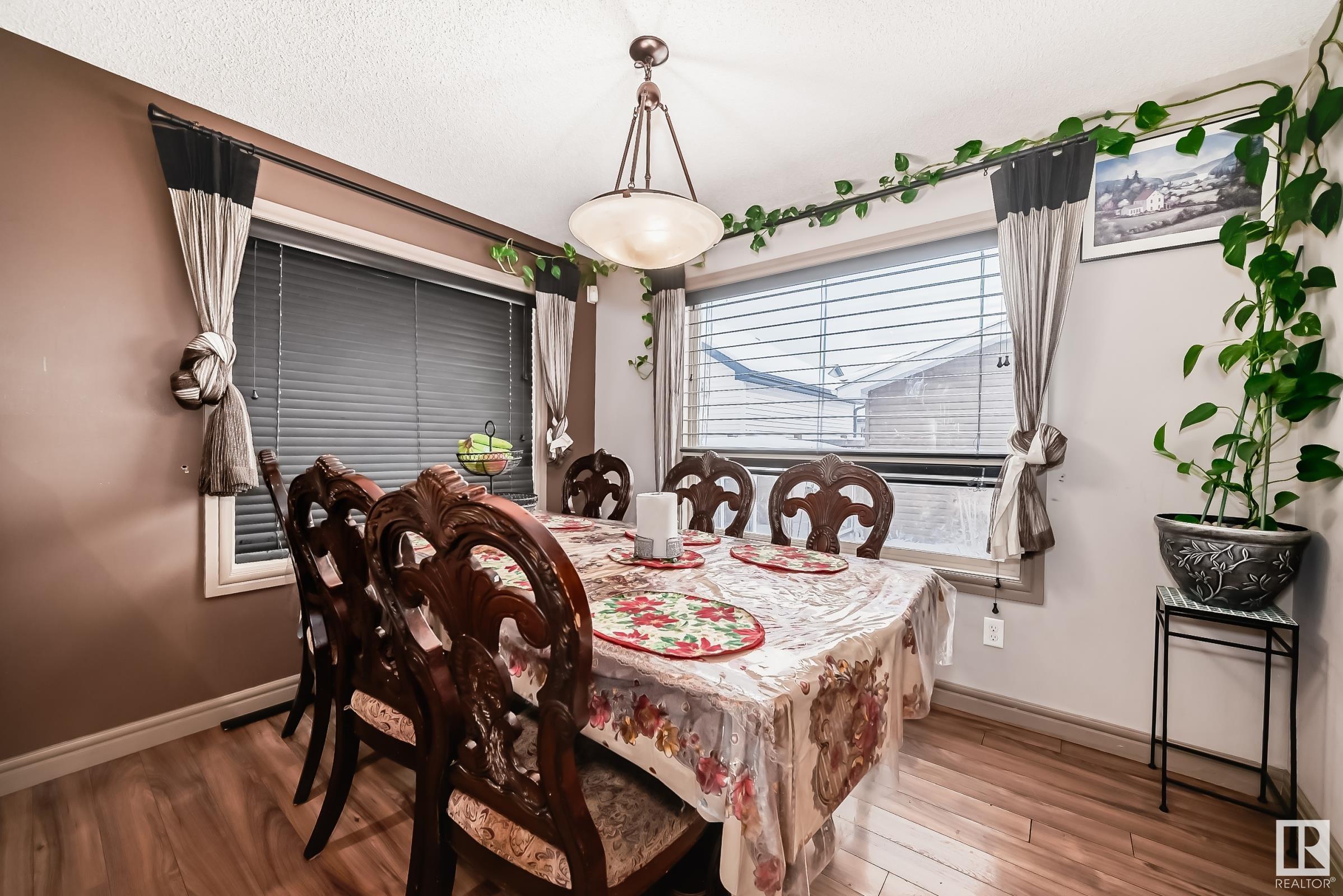      3125 17A AV NW , Edmonton,  ,T6T 0P5 ;  Listing Number: MLS E4419413