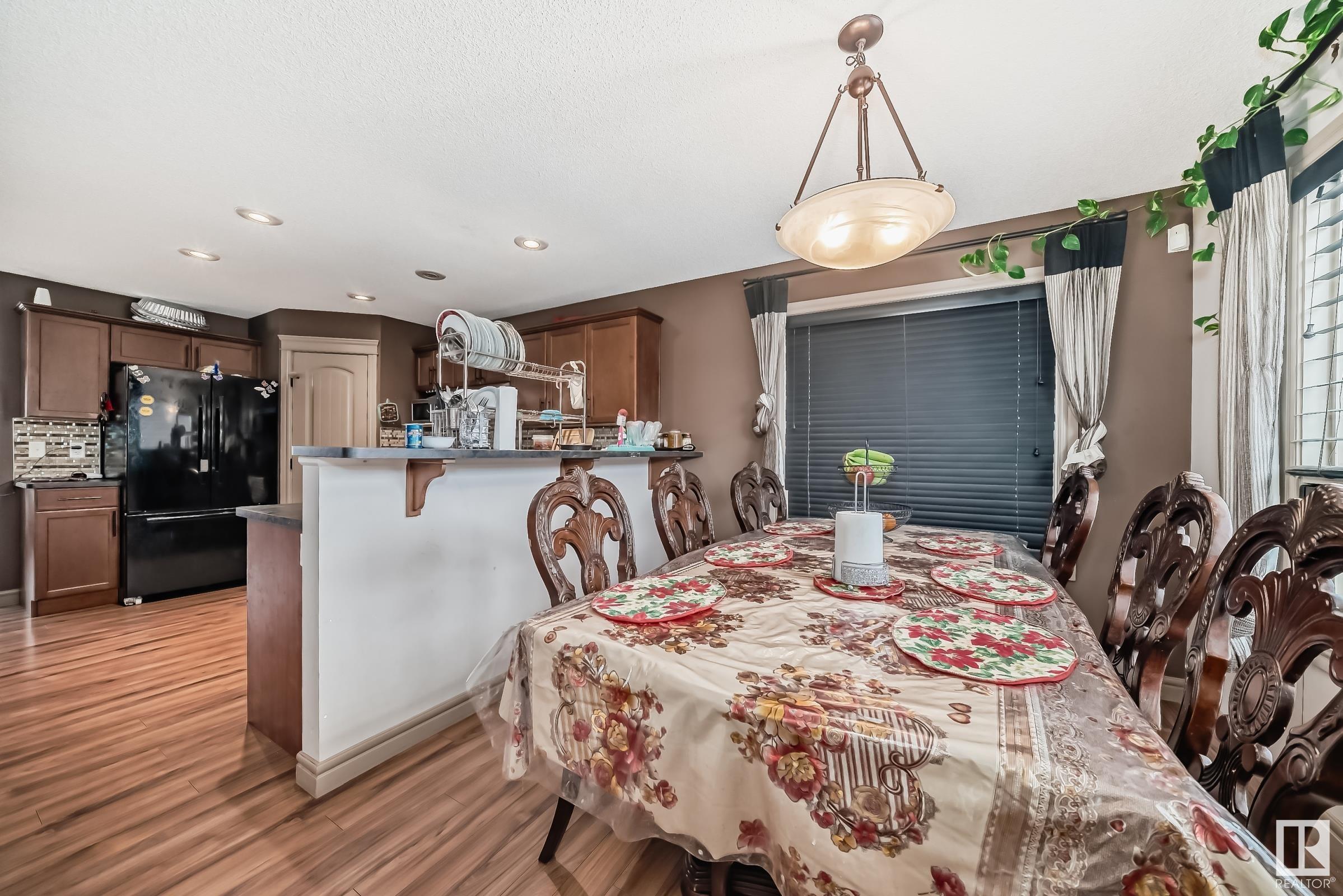      3125 17A AV NW , Edmonton,  ,T6T 0P5 ;  Listing Number: MLS E4419413