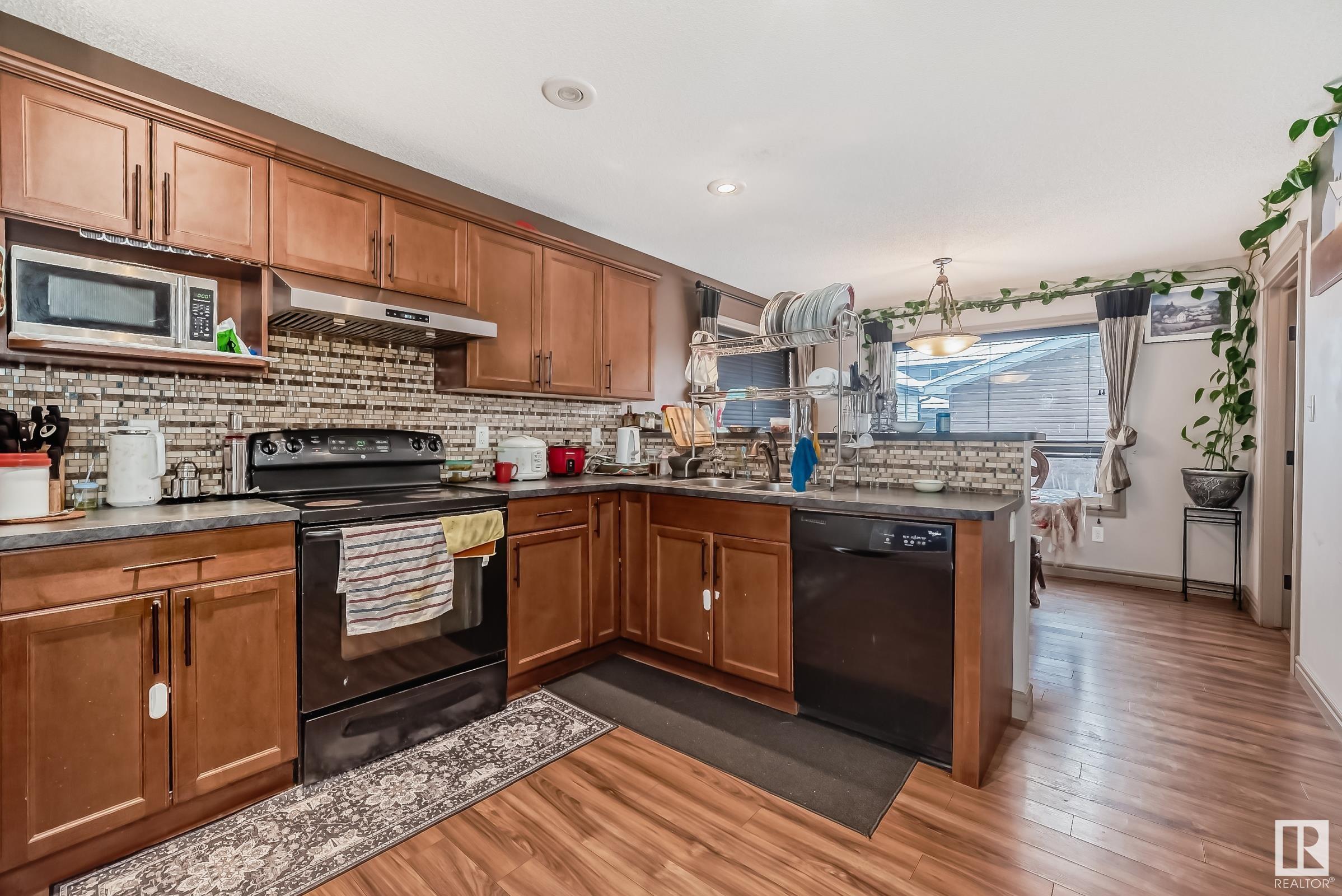      3125 17A AV NW , Edmonton,  ,T6T 0P5 ;  Listing Number: MLS E4419413