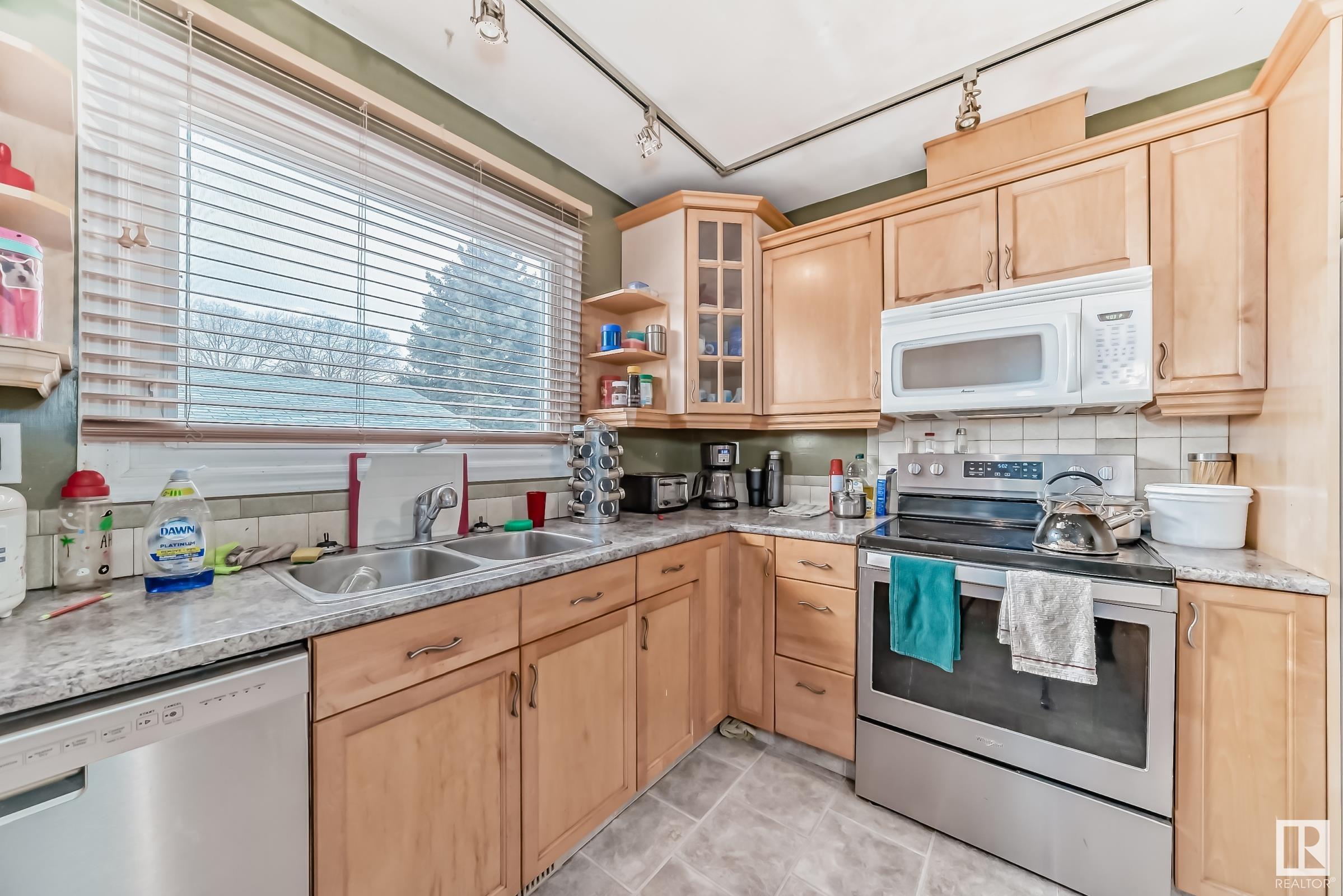      5112 14 AV NW , Edmonton,  ,T6L 1Z8 ;  Listing Number: MLS E4419417