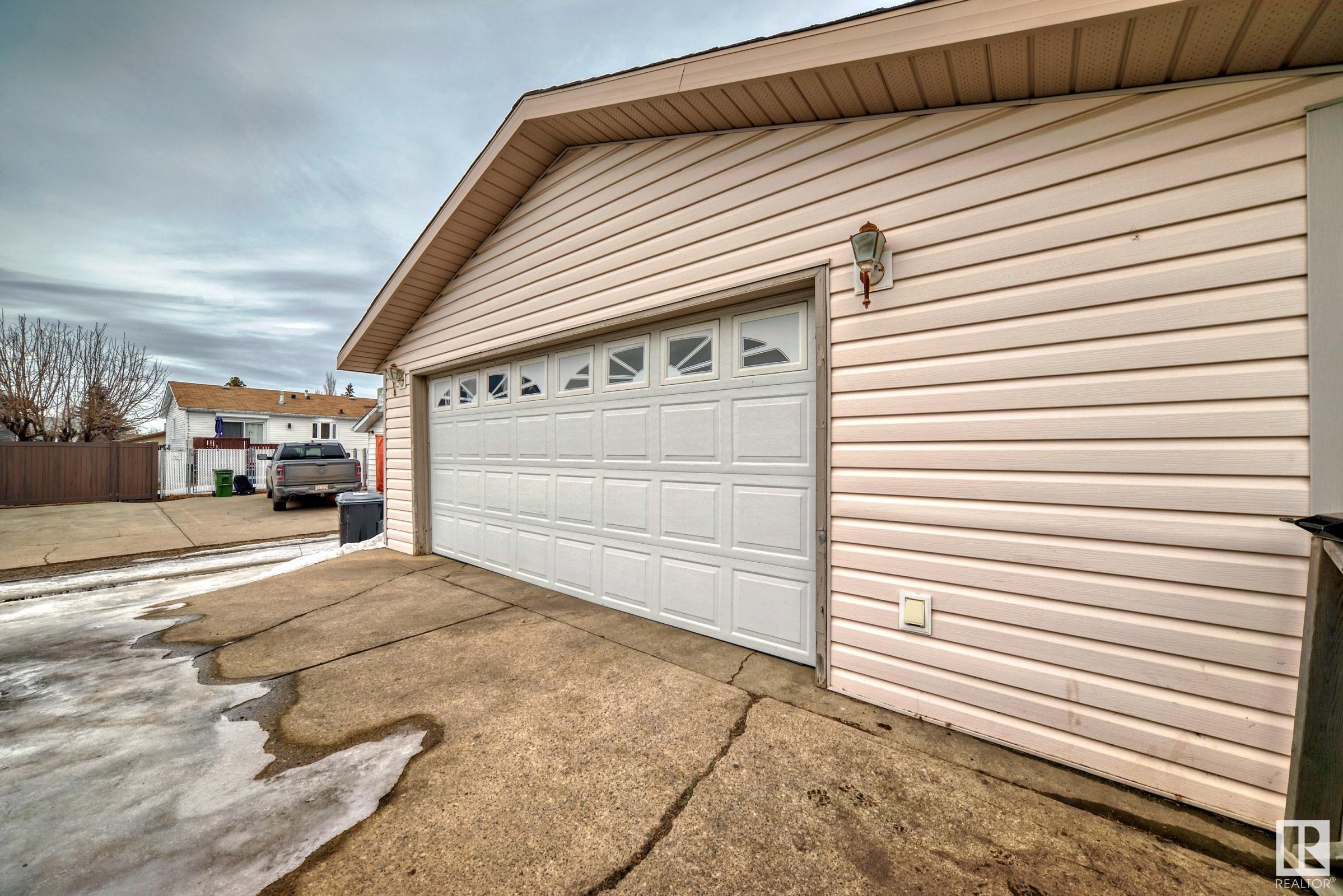      5112 14 AV NW , Edmonton,  ,T6L 1Z8 ;  Listing Number: MLS E4419417