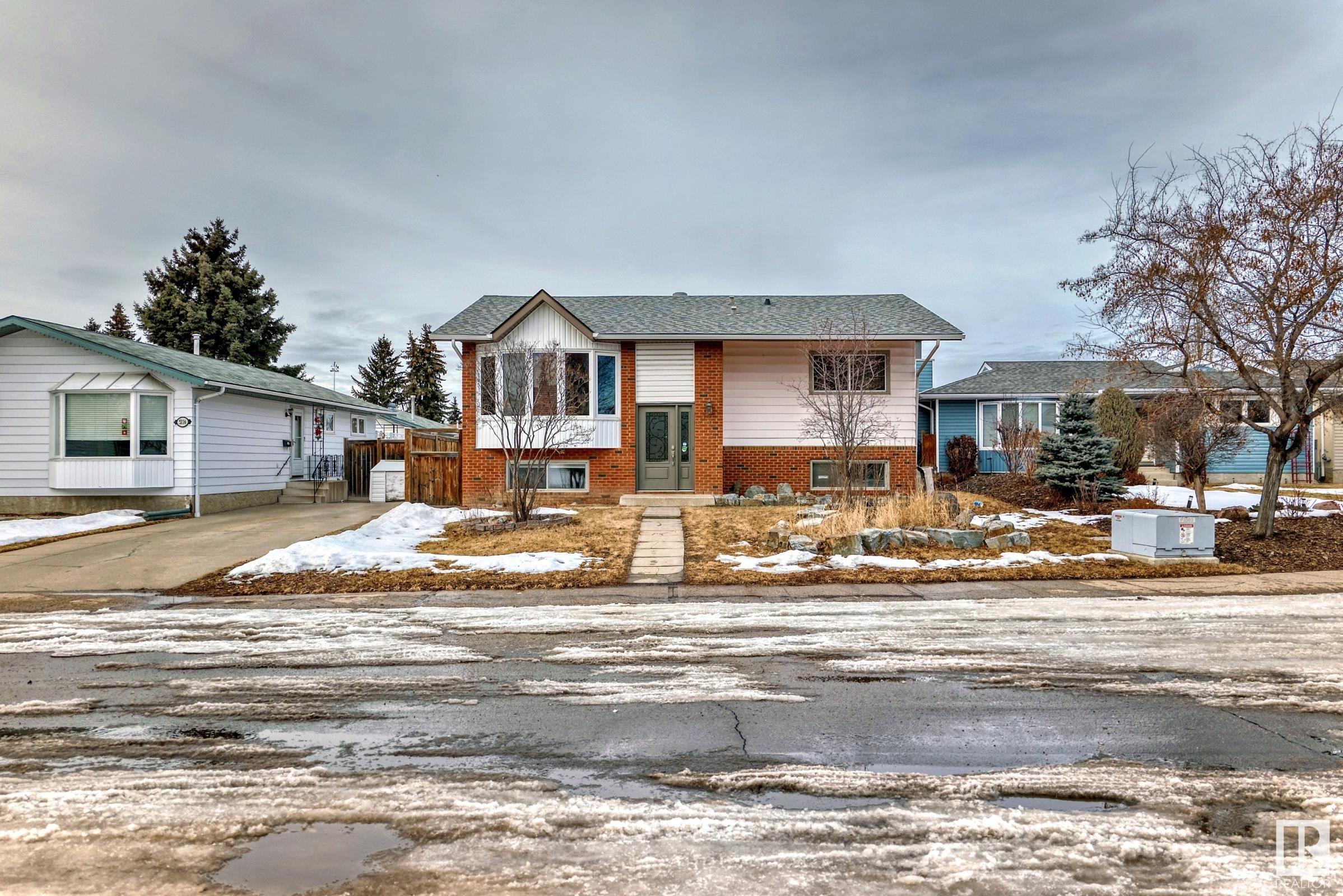      5112 14 AV NW , Edmonton,  ,T6L 1Z8 ;  Listing Number: MLS E4419417