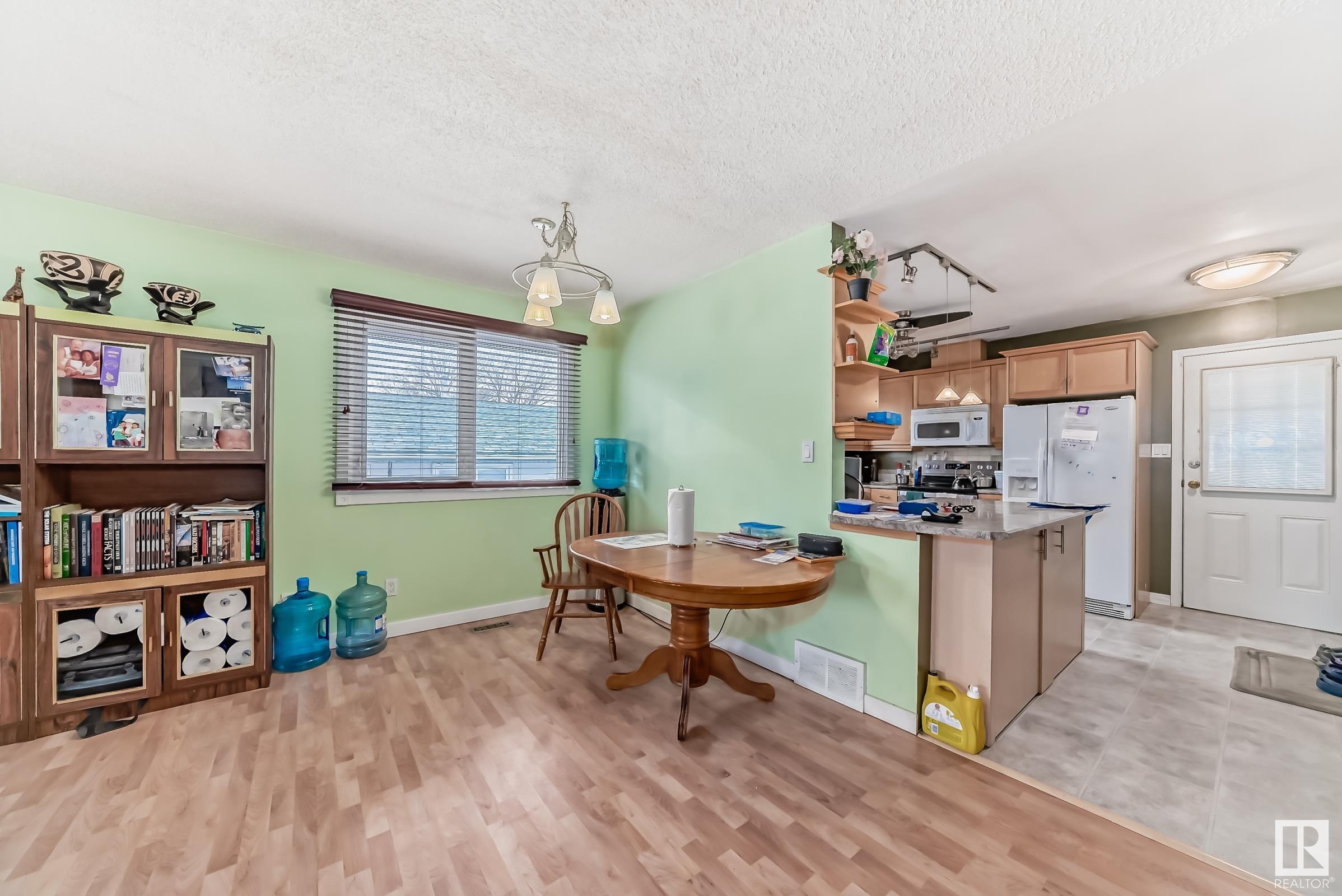      5112 14 AV NW , Edmonton,  ,T6L 1Z8 ;  Listing Number: MLS E4419417