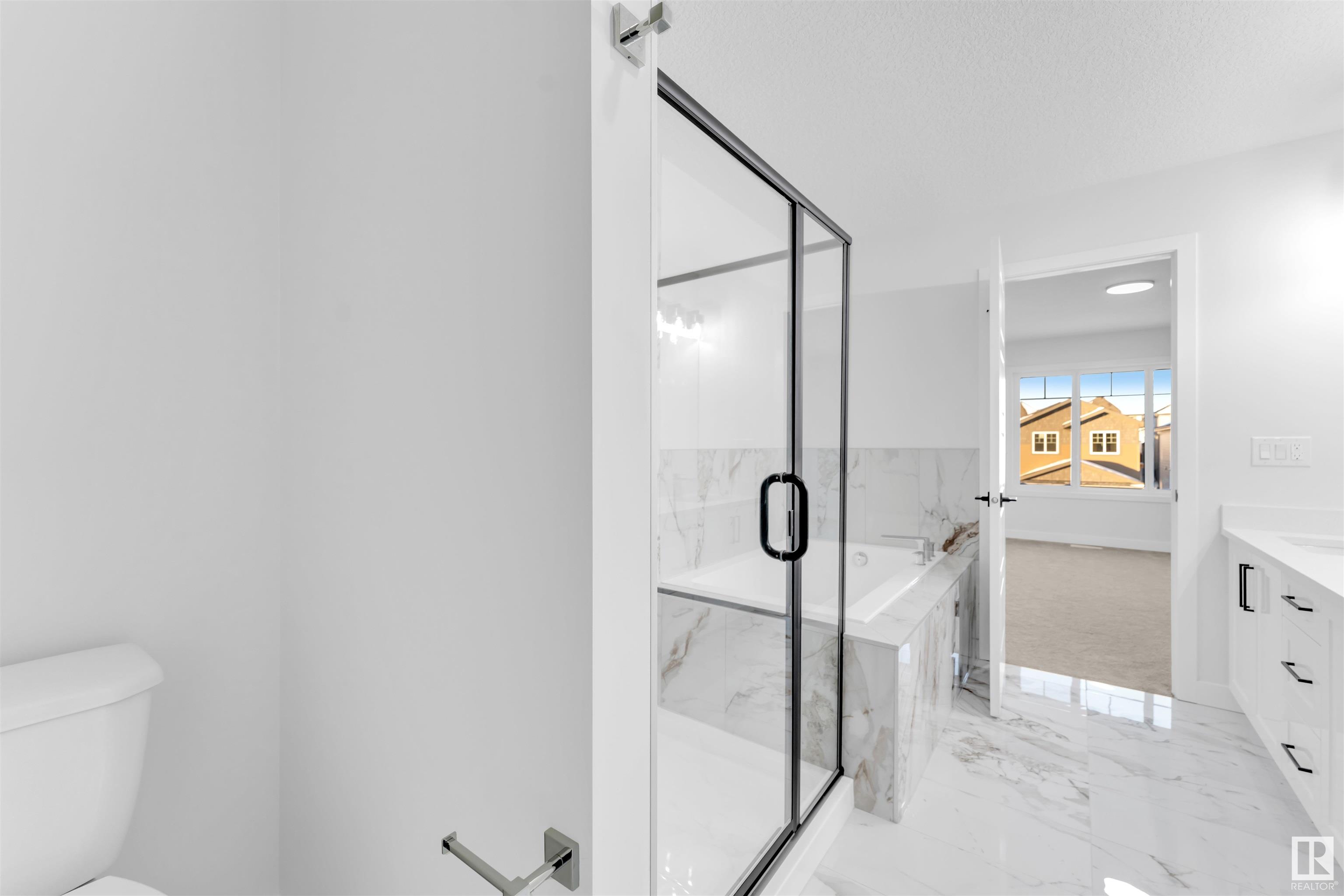      3903 41 AV , Beaumont,  ,T6X 3B5 ;  Listing Number: MLS E4419422