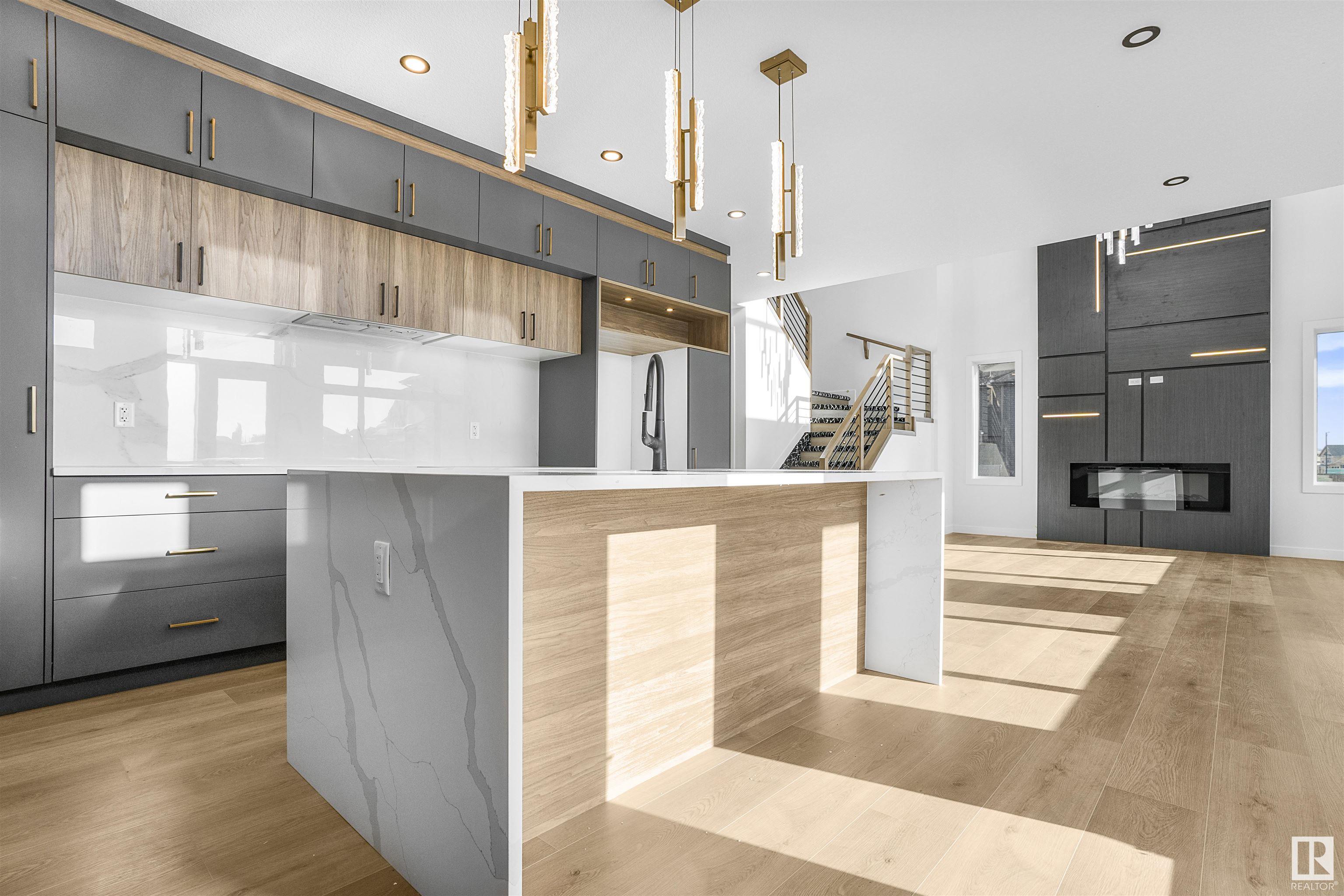      235 166 AV NE , Edmonton,  ,T5Y 4J2 ;  Listing Number: MLS E4419434