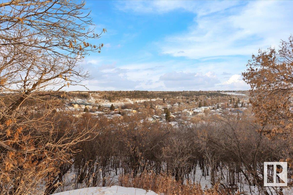      #113 9007 106A AV NW , Edmonton,  ,T5H 3Y7 ;  Listing Number: MLS E4419440
