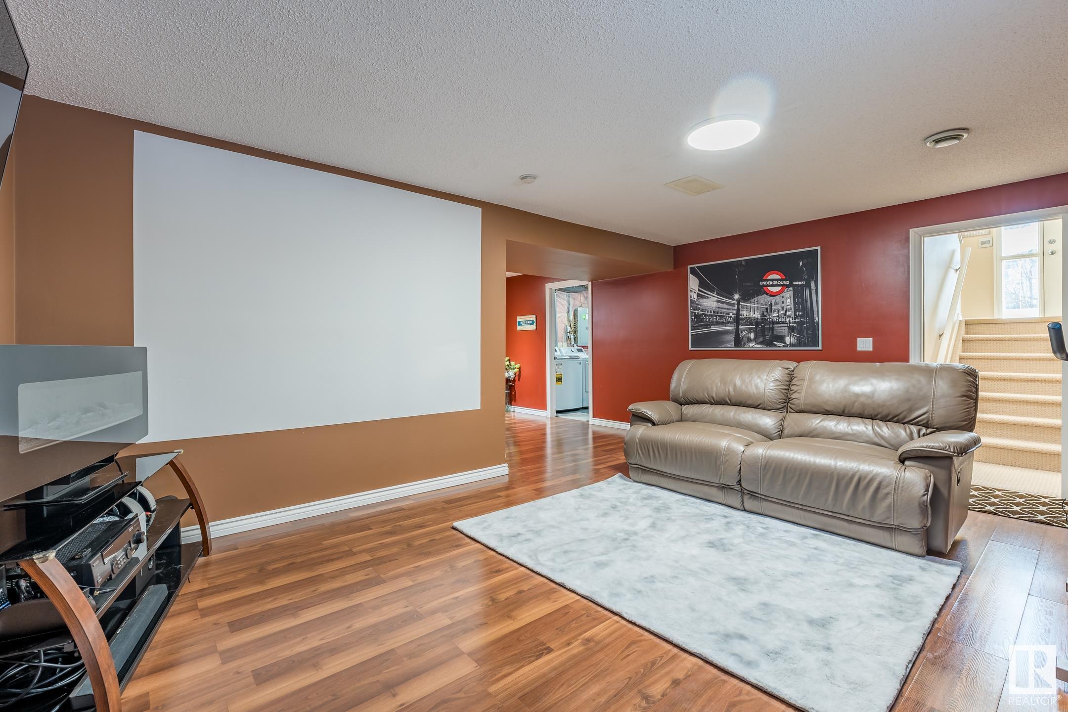      20416 48 AV NW , Edmonton,  ,T6M 0C1 ;  Listing Number: MLS E4419442