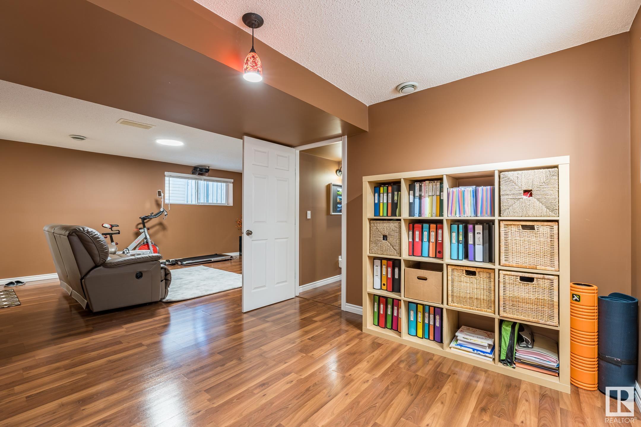      20416 48 AV NW , Edmonton,  ,T6M 0C1 ;  Listing Number: MLS E4419442
