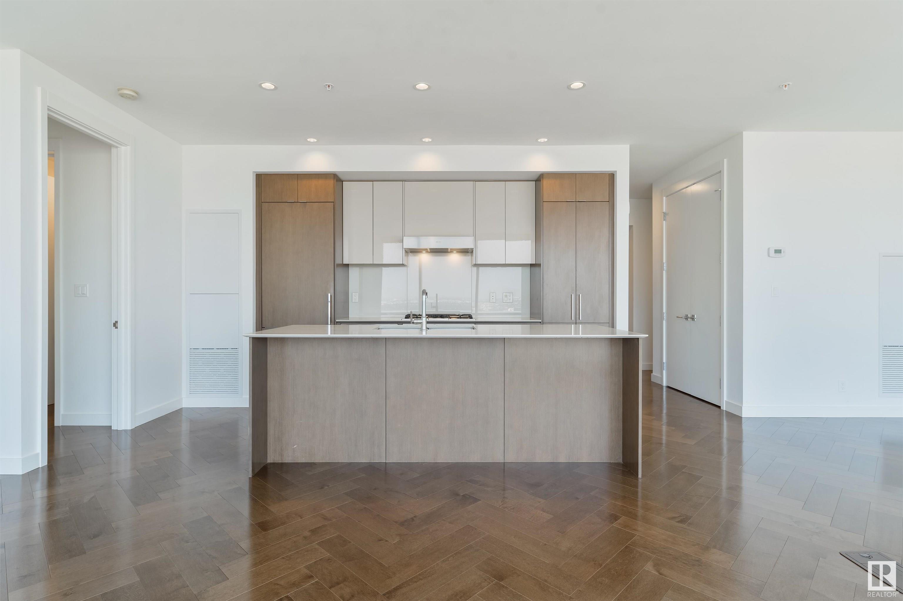      #4604 10360 102 ST NW , Edmonton,  ,T5J 0K6 ;  Listing Number: MLS E4419461