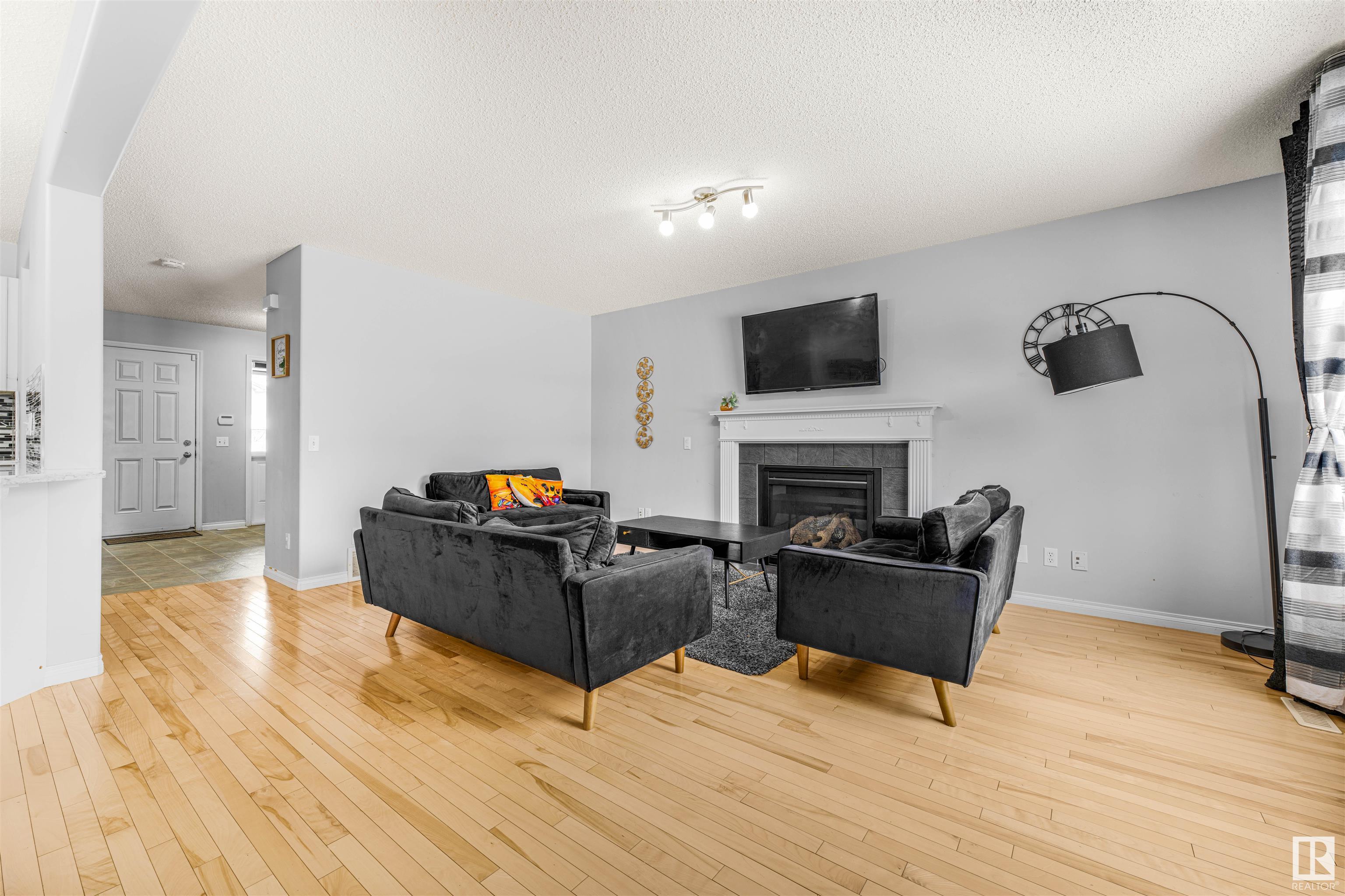      6005 47 AV , Beaumont,  ,T4X 0C9 ;  Listing Number: MLS E4419464