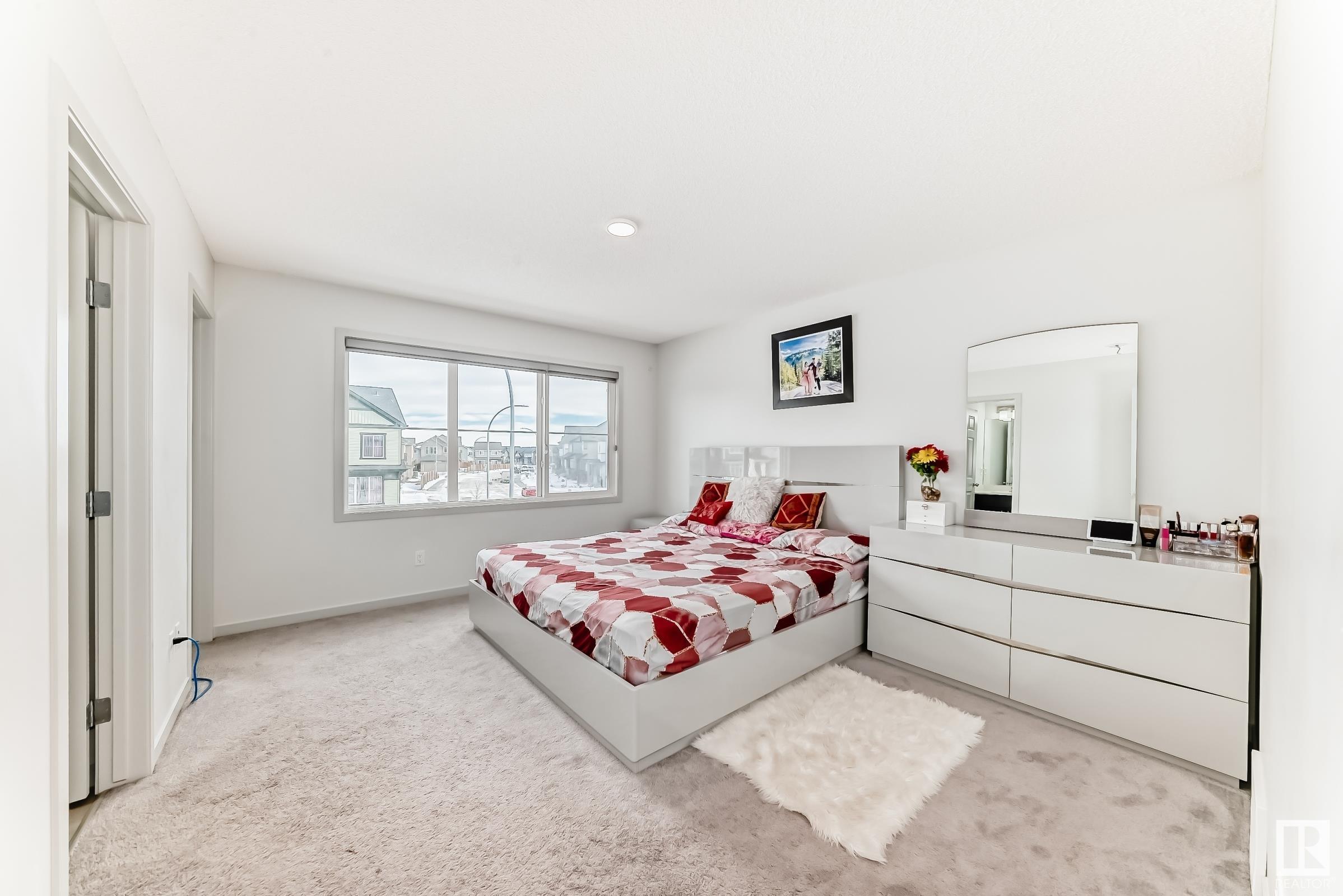      9804 227 ST NW , Edmonton,  ,T5T 7T9 ;  Listing Number: MLS E4419467