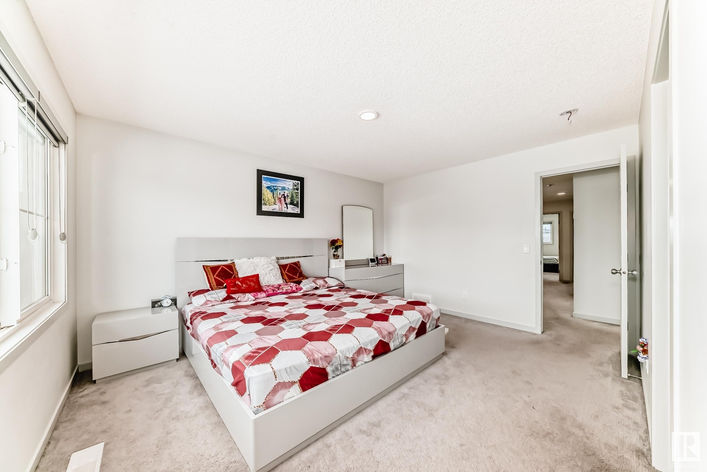      9804 227 ST NW , Edmonton,  ,T5T 7T9 ;  Listing Number: MLS E4419467