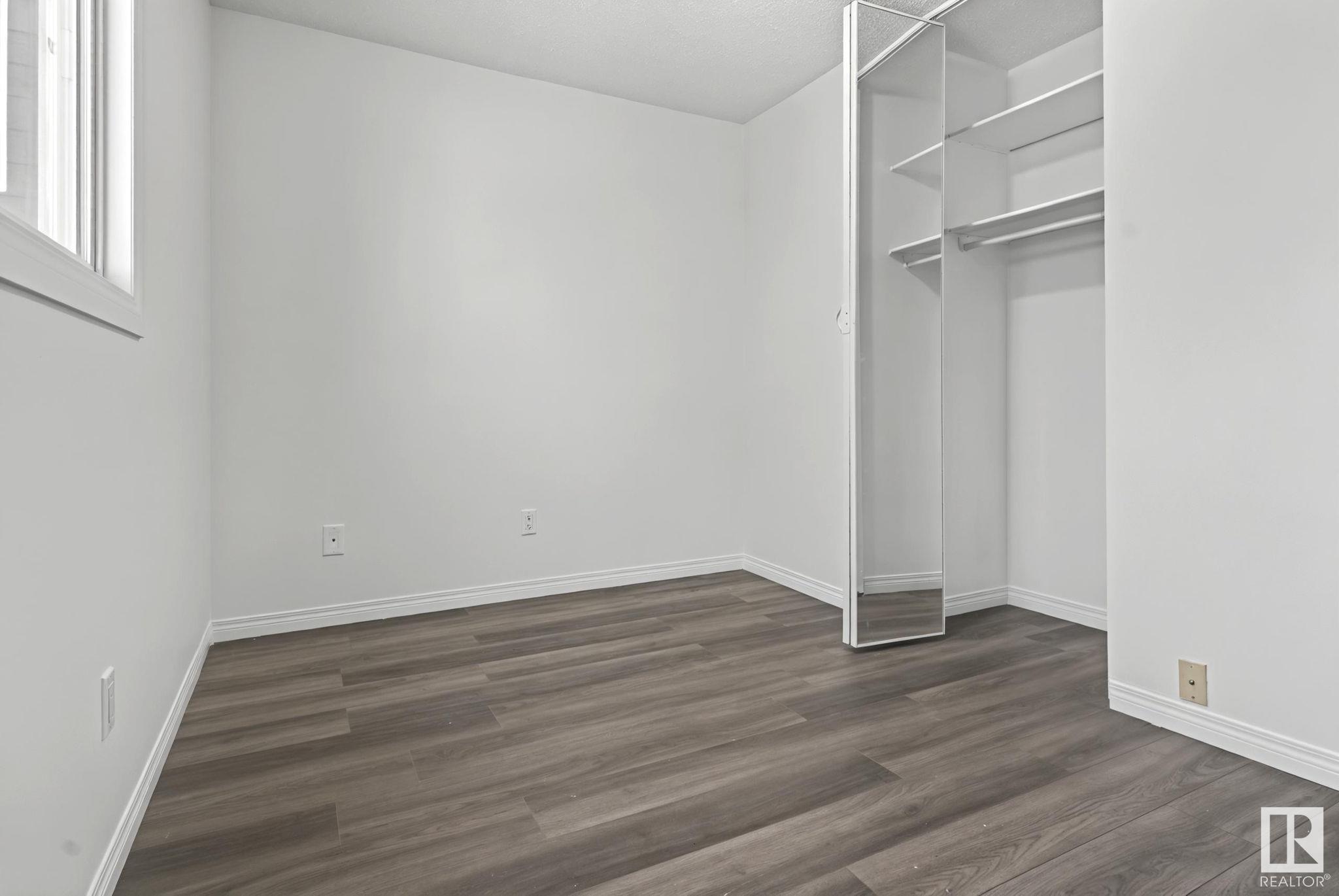      6091 35a AV NW , Edmonton,  ,T6L 1G7 ;  Listing Number: MLS E4419474