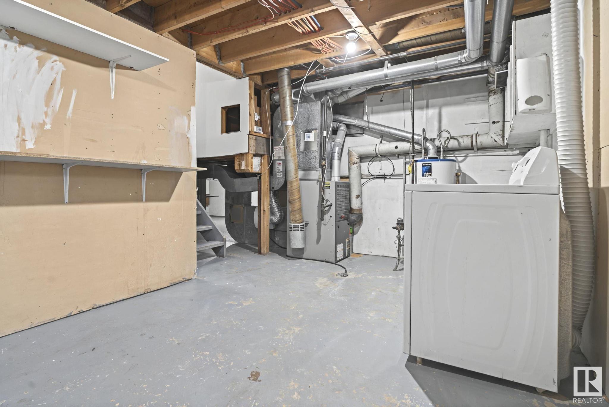      6091 35a AV NW , Edmonton,  ,T6L 1G7 ;  Listing Number: MLS E4419474