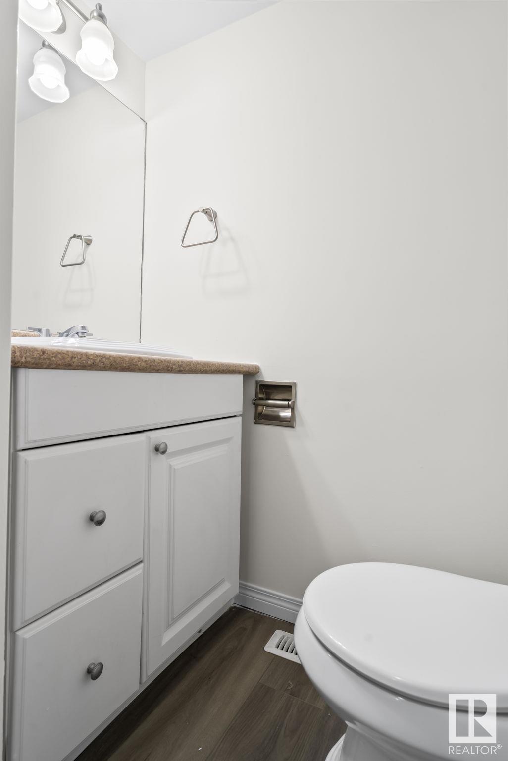      6091 35a AV NW , Edmonton,  ,T6L 1G7 ;  Listing Number: MLS E4419474