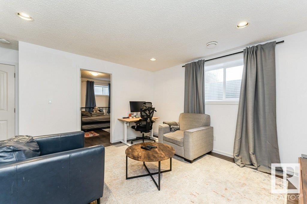      11445 14A AV SW , Edmonton,  ,T6W 0N3 ;  Listing Number: MLS E4419481