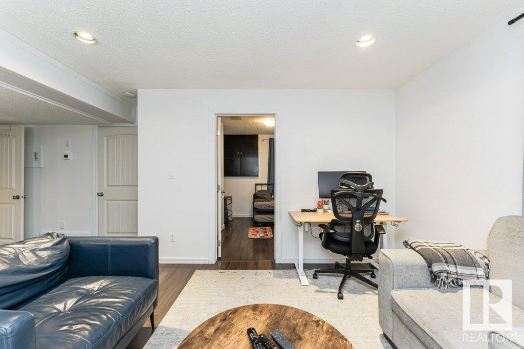      11445 14A AV SW , Edmonton,  ,T6W 0N3 ;  Listing Number: MLS E4419481