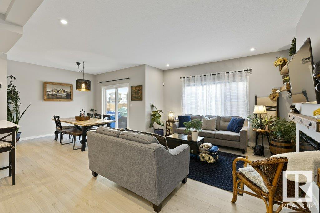      319 CANTER WD , Sherwood Park,  ,T8H 2Z6 ;  Listing Number: MLS E4419487