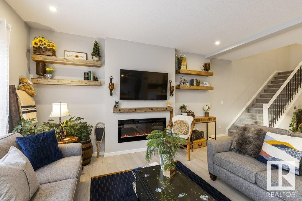      319 CANTER WD , Sherwood Park,  ,T8H 2Z6 ;  Listing Number: MLS E4419487