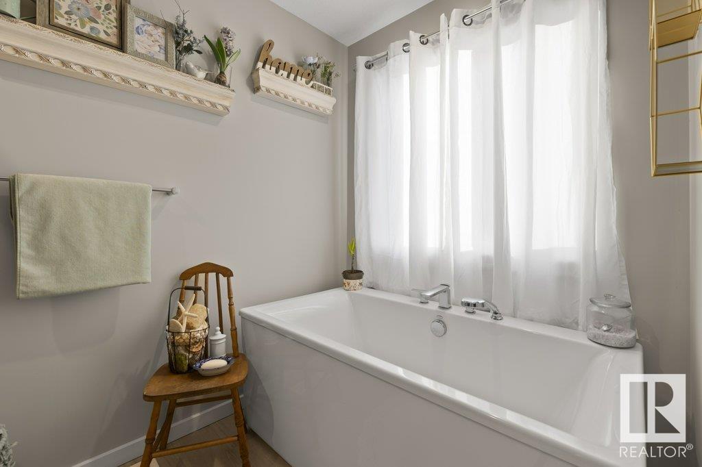      319 CANTER WD , Sherwood Park,  ,T8H 2Z6 ;  Listing Number: MLS E4419487