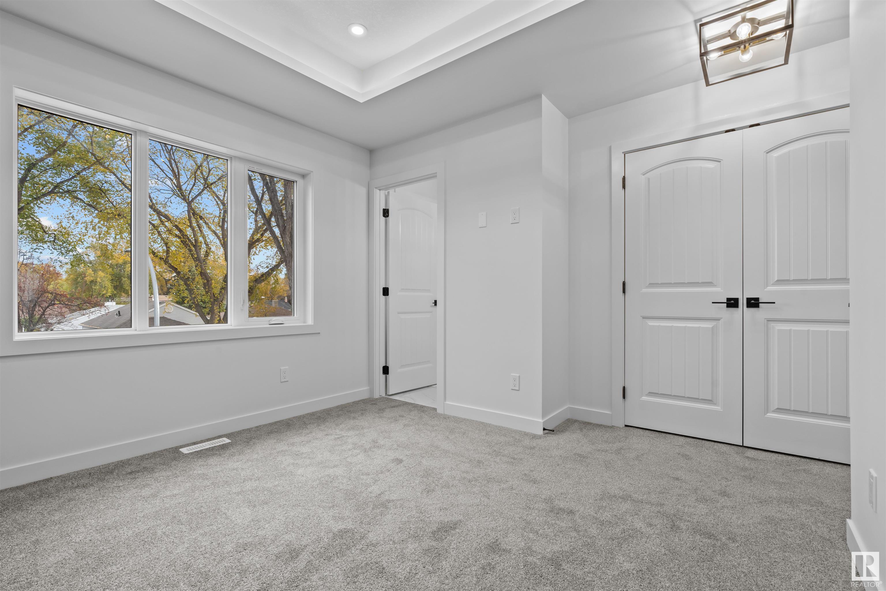      11519 67 ST NW , Edmonton,  ,T5B 1L6 ;  Listing Number: MLS E4419492