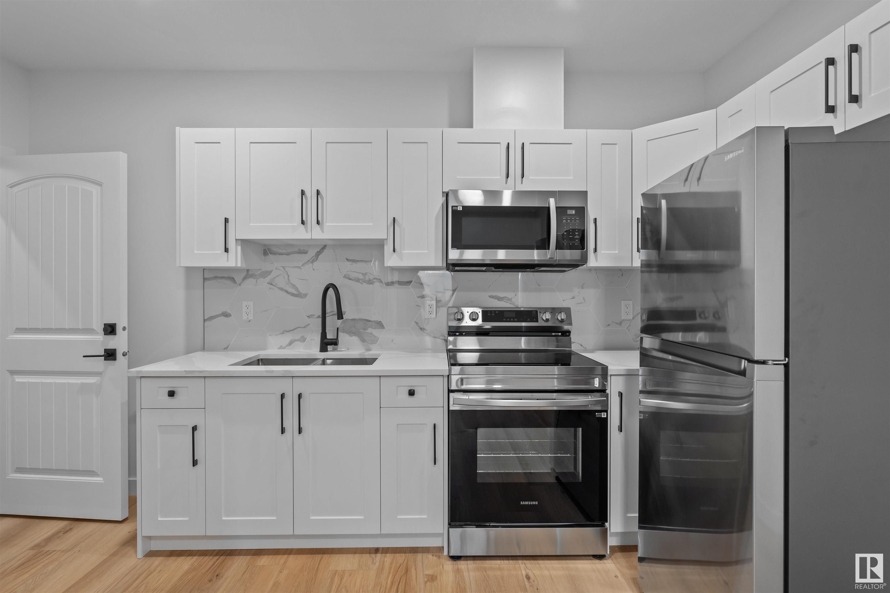      11519 67 ST NW , Edmonton,  ,T5B 1L6 ;  Listing Number: MLS E4419492