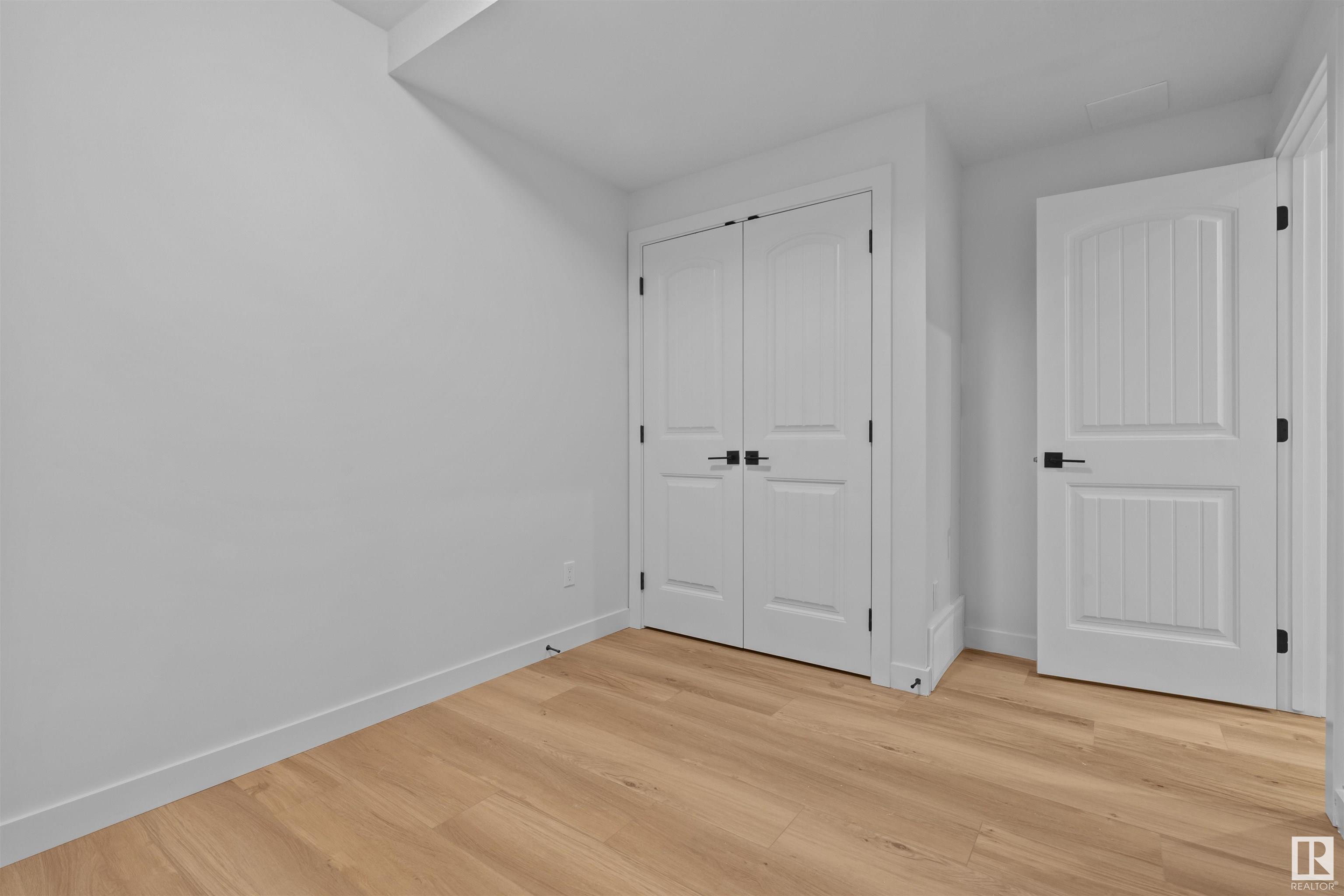      11519 67 ST NW , Edmonton,  ,T5B 1L6 ;  Listing Number: MLS E4419492