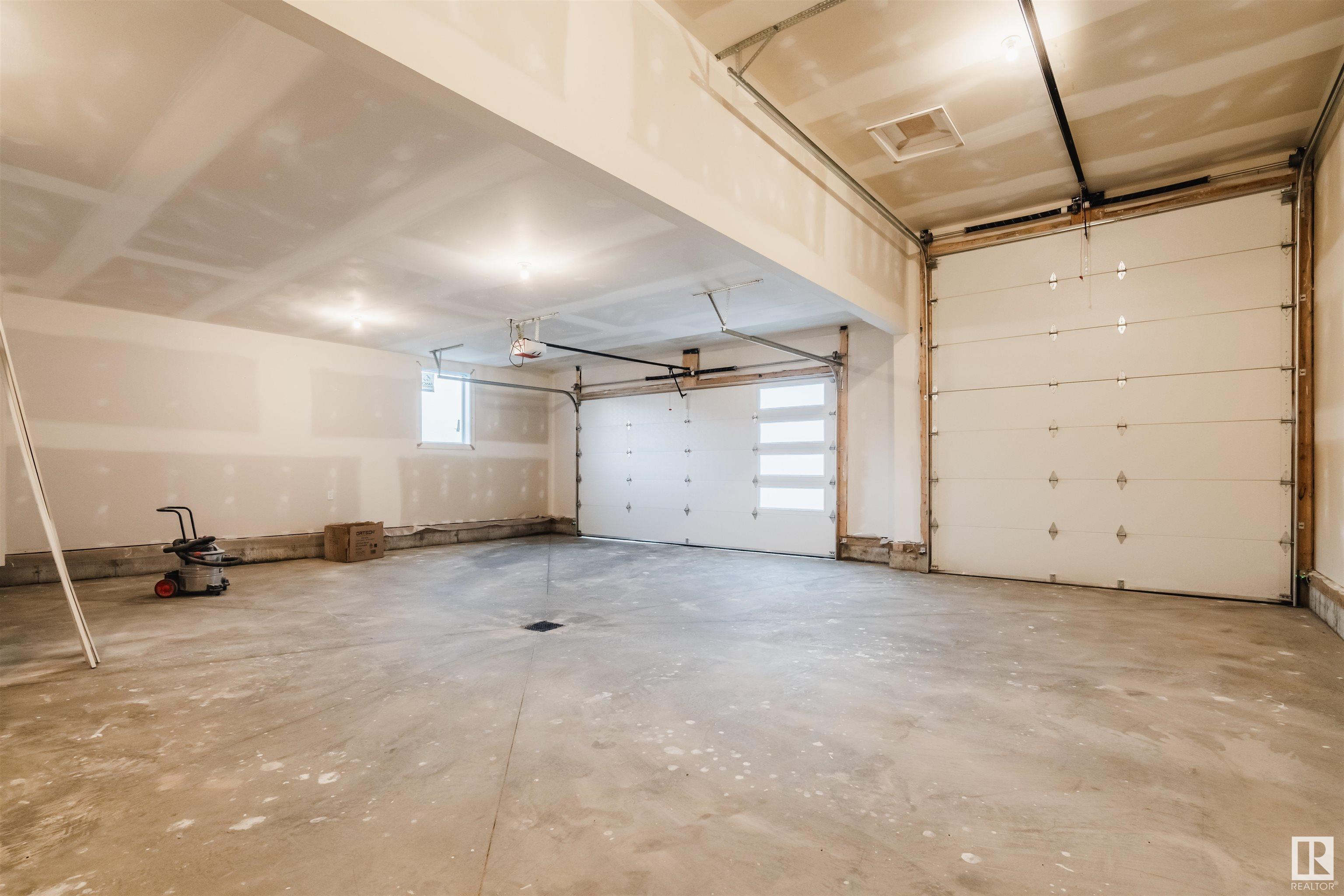      54 PRESCOTT BV , Spruce Grove,  ,T7X 2W8 ;  Listing Number: MLS E4419500