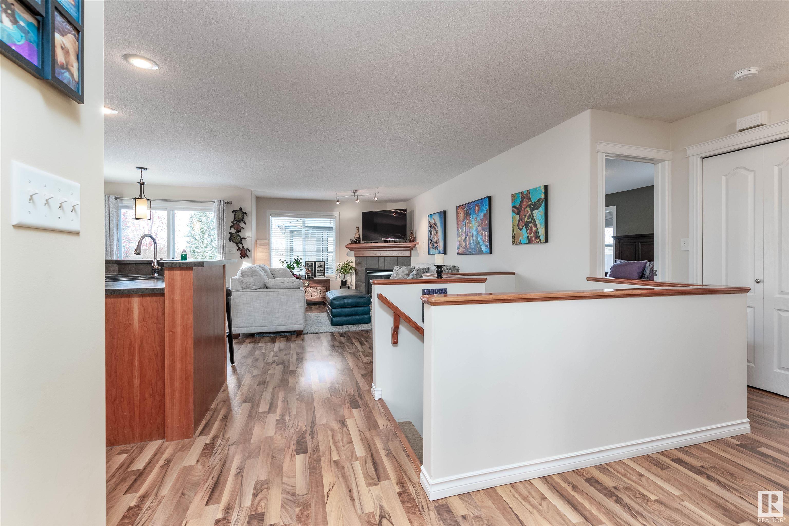      10 RIDGELAND CR , Sherwood Park,  ,T8A 6N5 ;  Listing Number: MLS E4419512