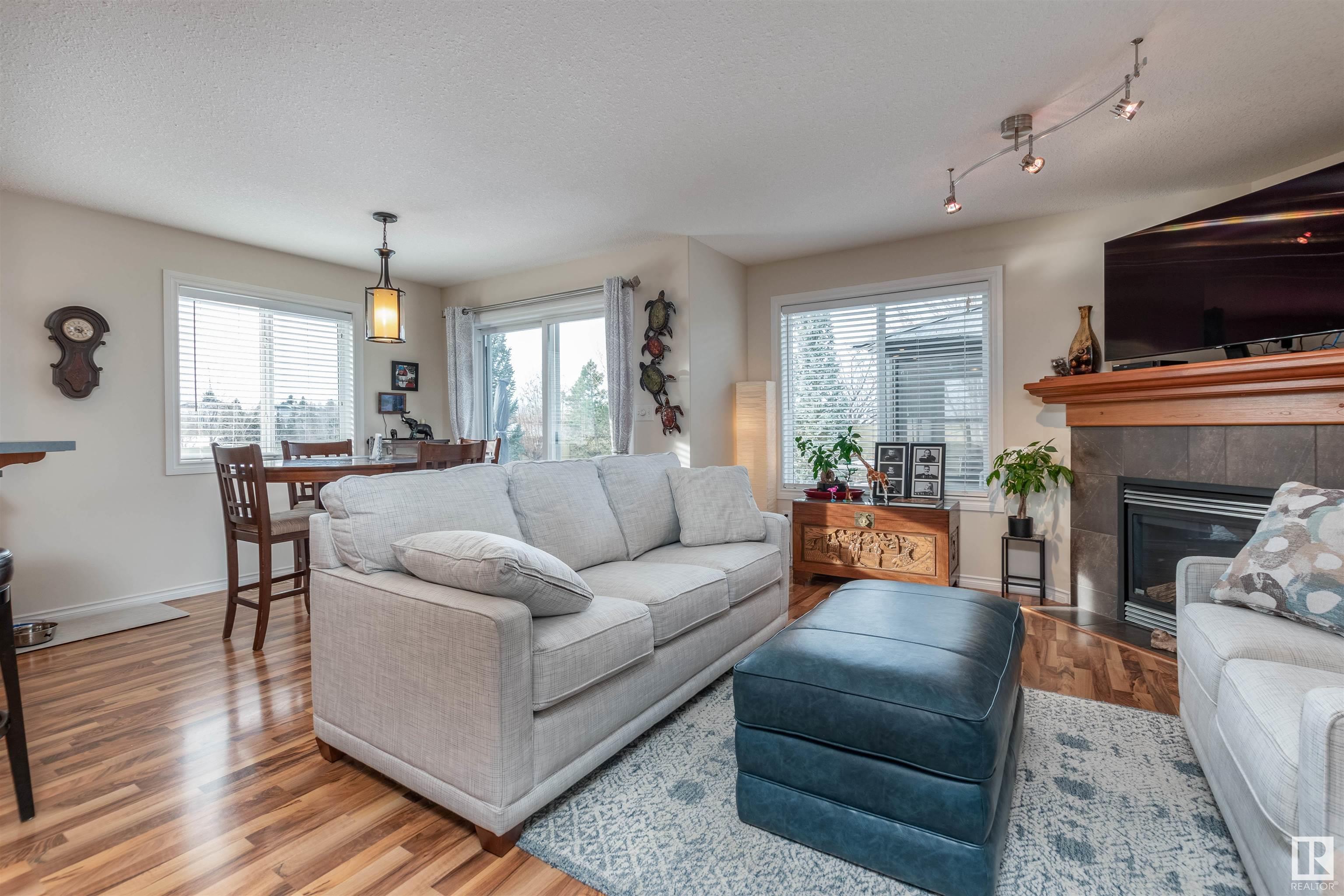      10 RIDGELAND CR , Sherwood Park,  ,T8A 6N5 ;  Listing Number: MLS E4419512
