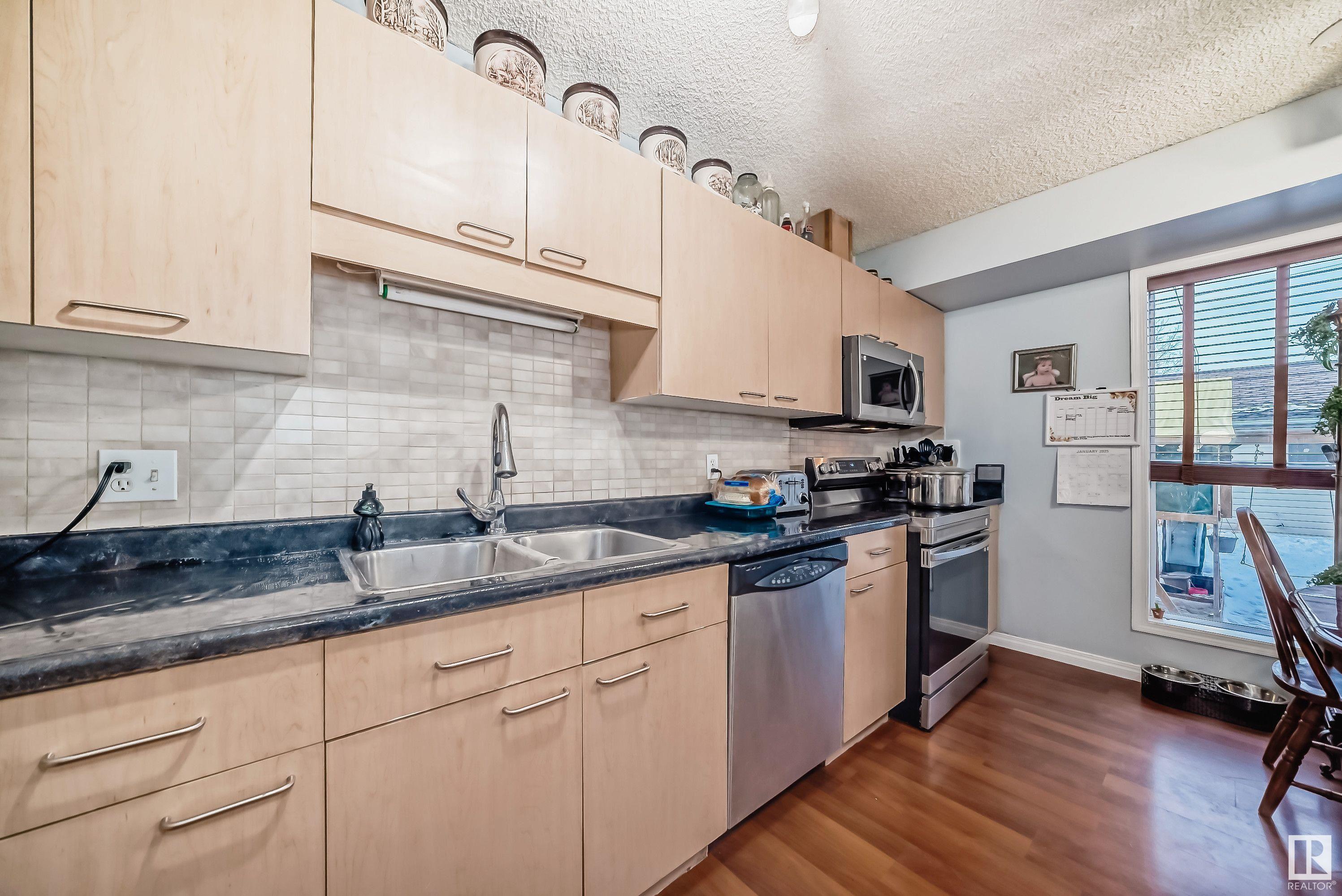      2536 30 Ave NW , Edmonton,  ,T6T 2A1 ;  Listing Number: MLS E4419515