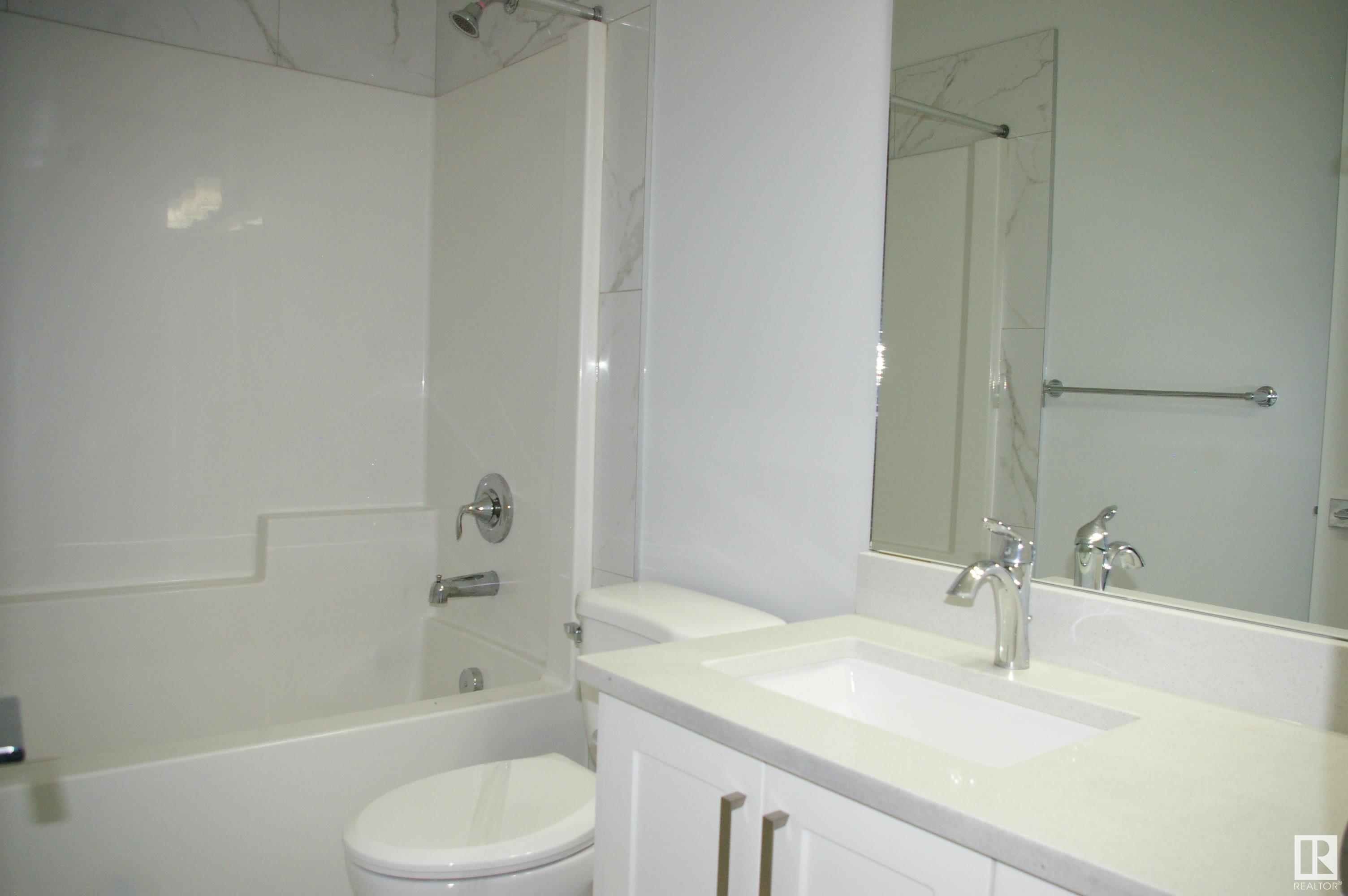      2611 200 ST NW , Edmonton,  ,T6M 1K3 ;  Listing Number: MLS E4419519