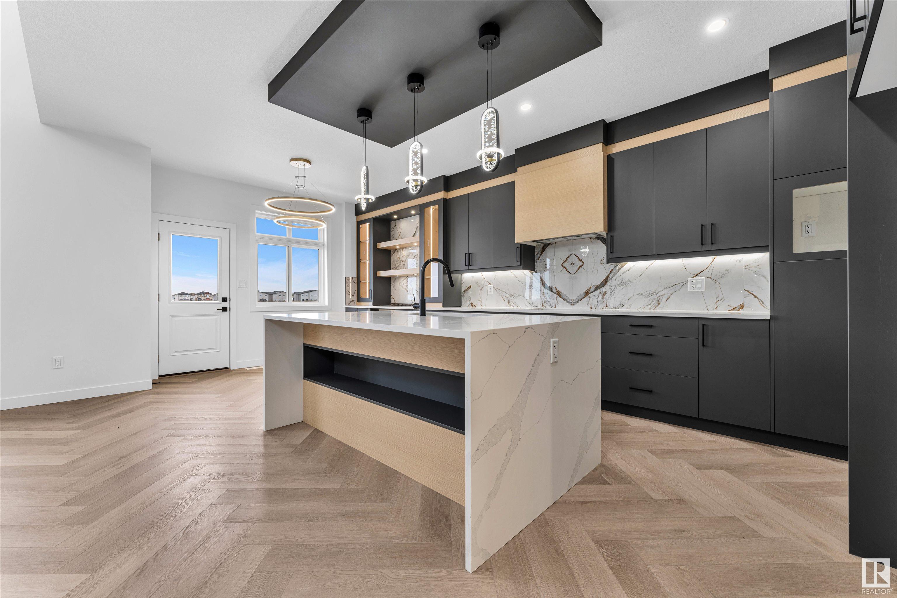      402 Pine PT , Leduc,  ,T9E 1S7 ;  Listing Number: MLS E4419526