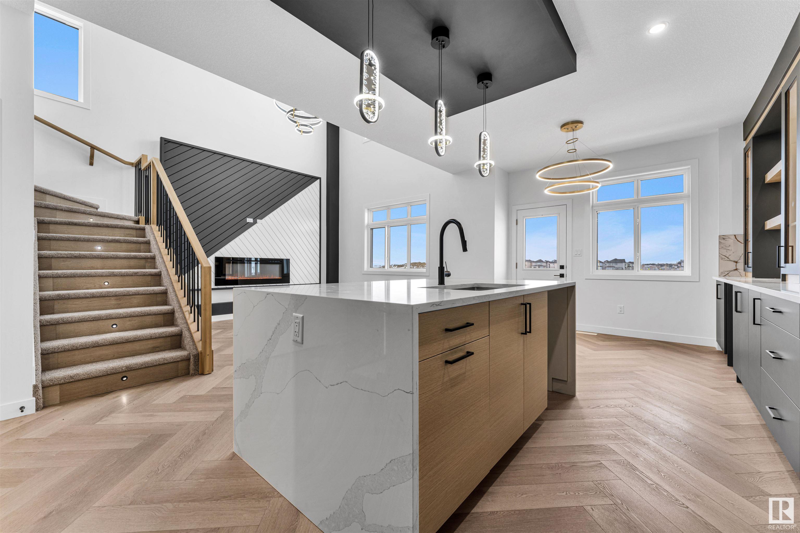     402 Pine PT , Leduc,  ,T9E 1S7 ;  Listing Number: MLS E4419526