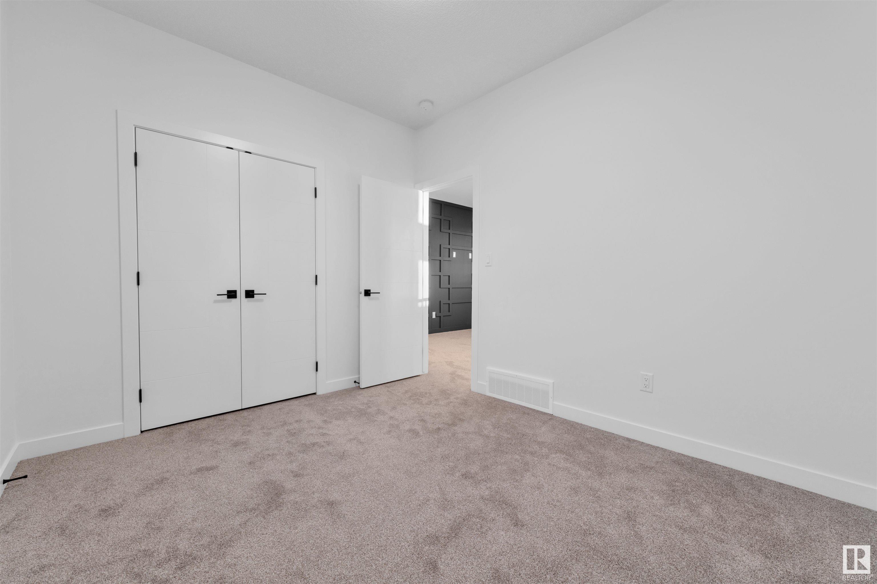      402 Pine PT , Leduc,  ,T9E 1S7 ;  Listing Number: MLS E4419526