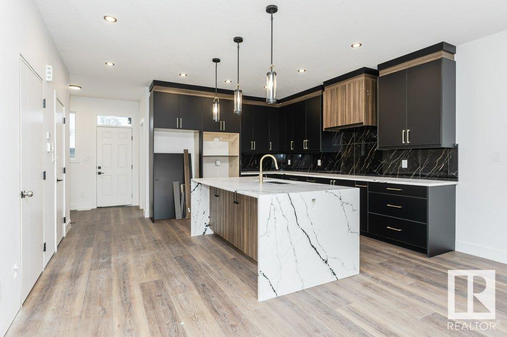      7607 98 AV NW , Edmonton,  ,T6A 0B3 ;  Listing Number: MLS E4419527