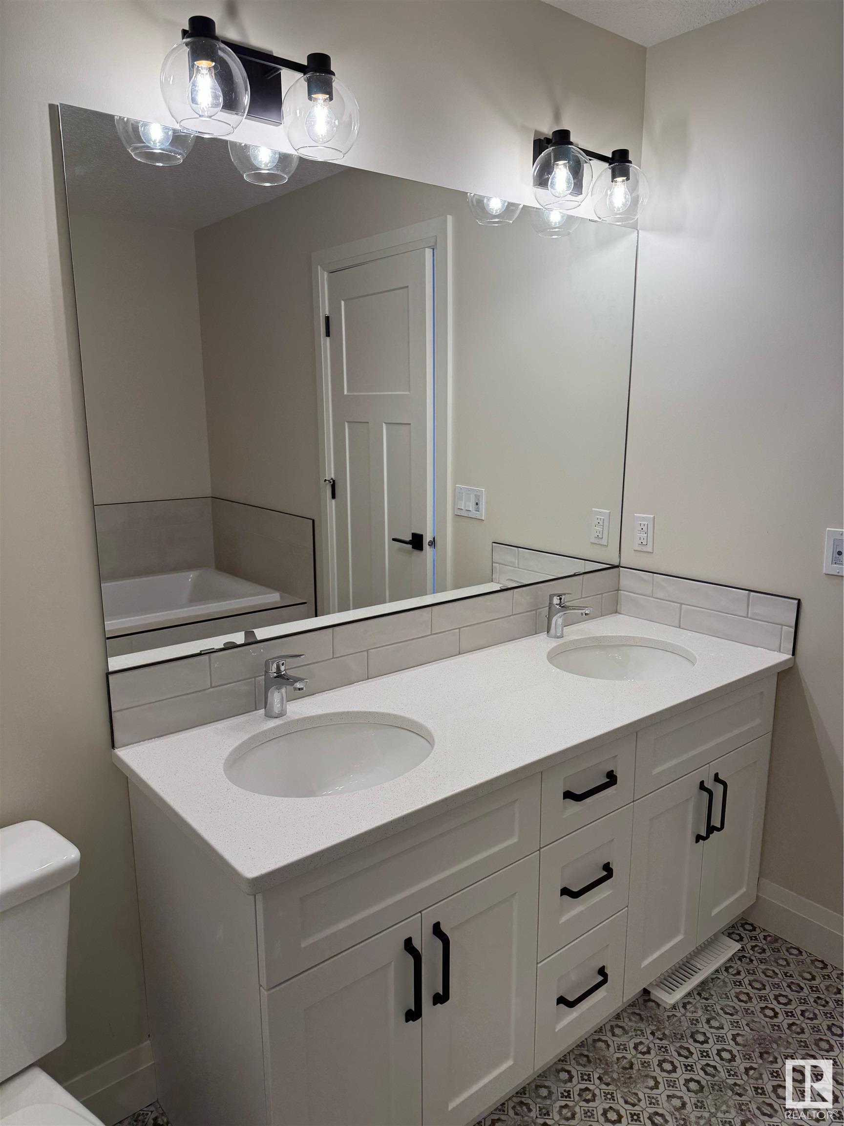      11077 150 ST NW , Edmonton,  ,T5P 1R9 ;  Listing Number: MLS E4419537
